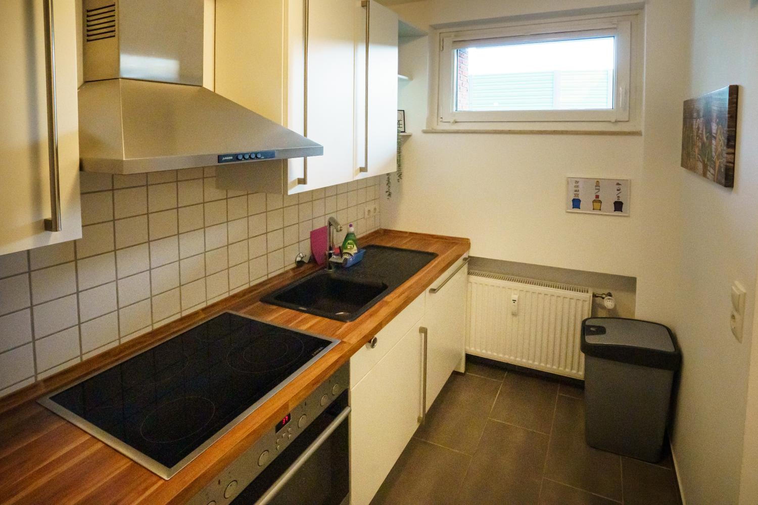 ImmoStay #3 - Wohnung mit großem Balkon, Parkplatz & WLAN- Nähe Zentrum