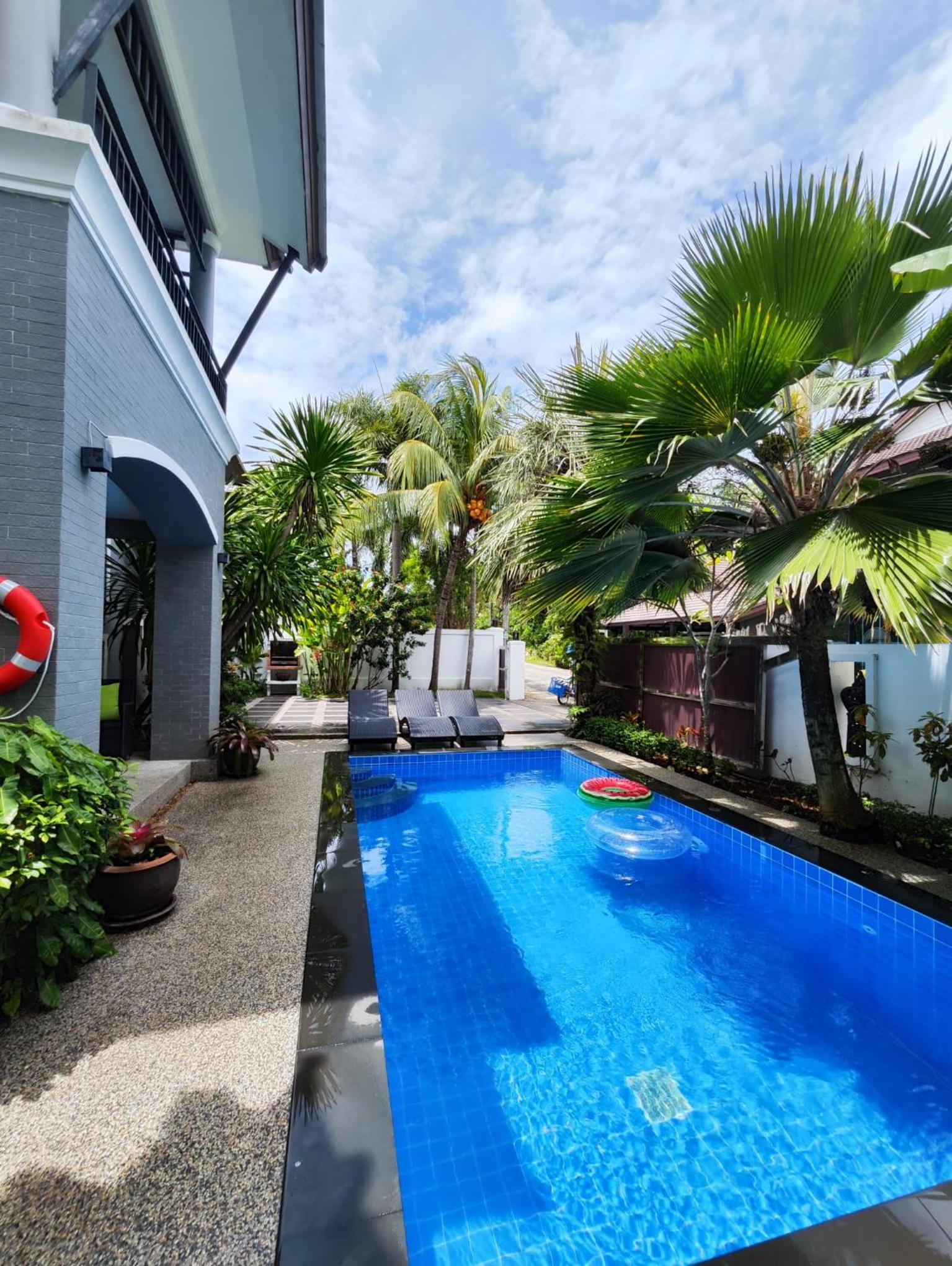 Baan Santhiya Private Pool Villas - Hotel style service with Free Tuk Tuk