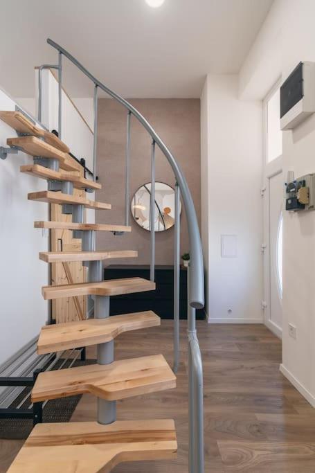 Budapest Design Condo by NW view 5