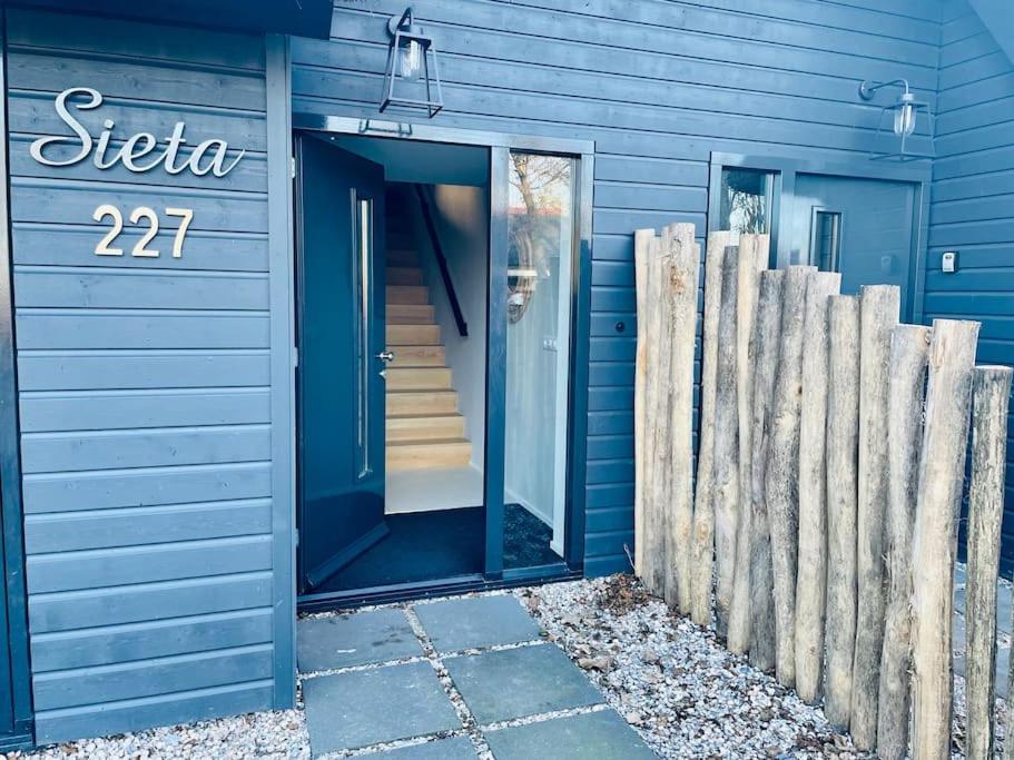 Luxe vakantievilla 'Sieta' op Ameland met wellness view 2