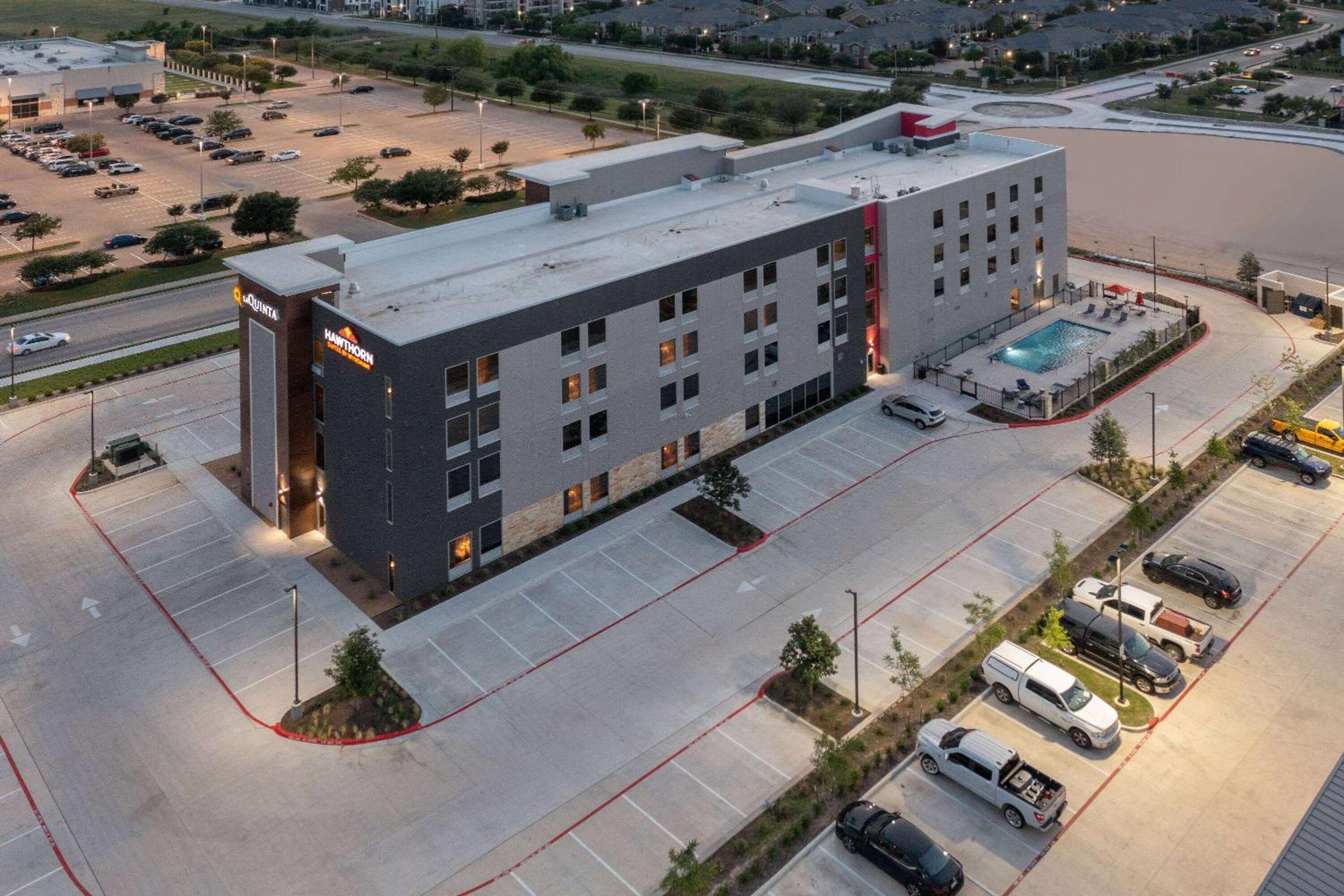 Hawthorn Extended Stay by Wyndham Pflugerville view 5