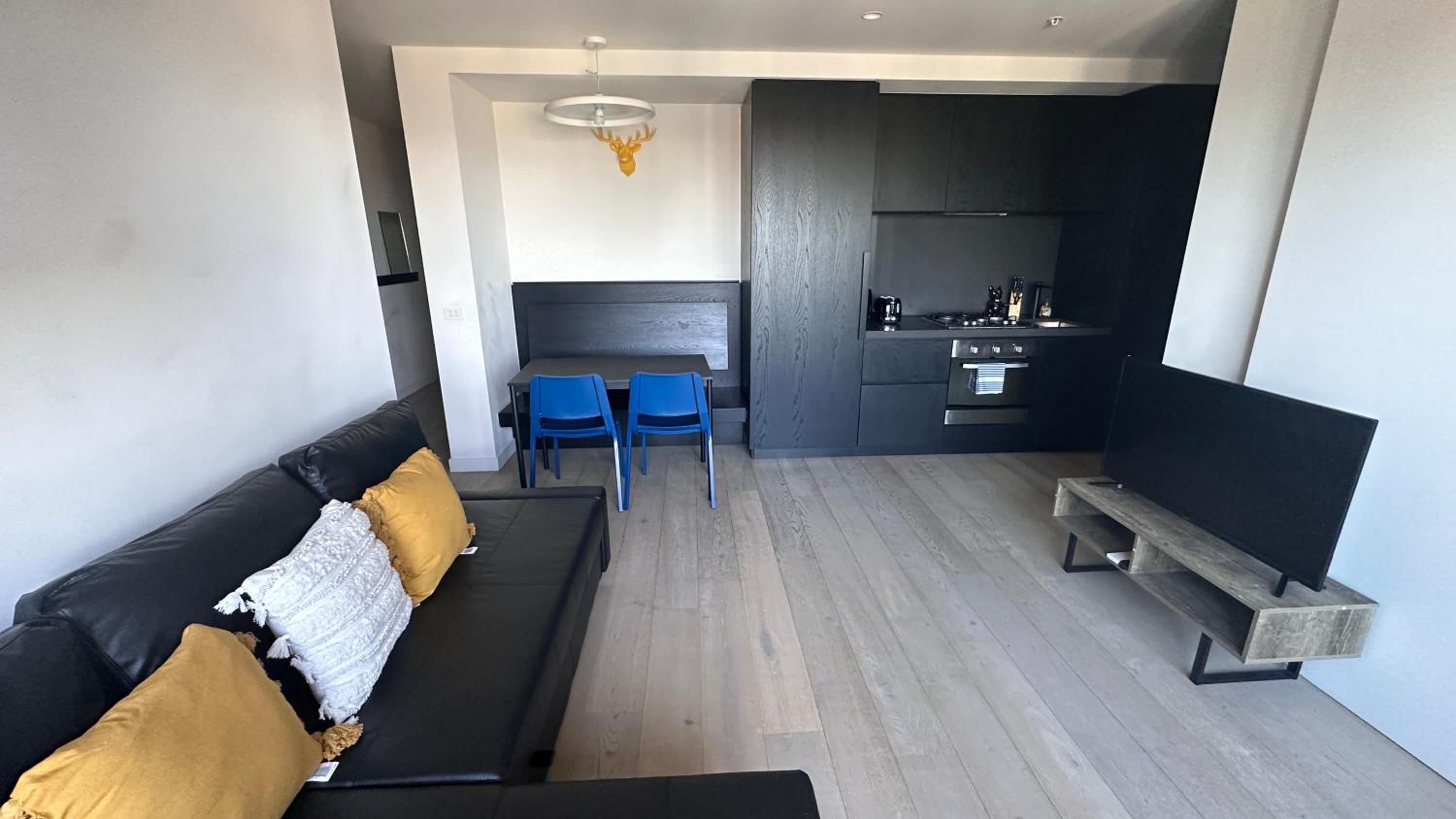 Nest Apartments MEET Empire