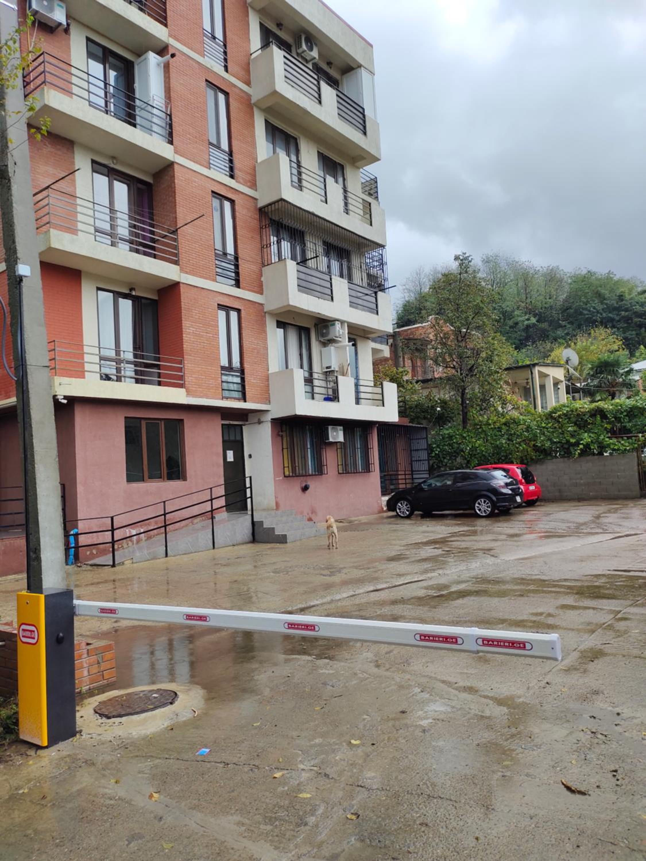 Apartment mountine viev view 2