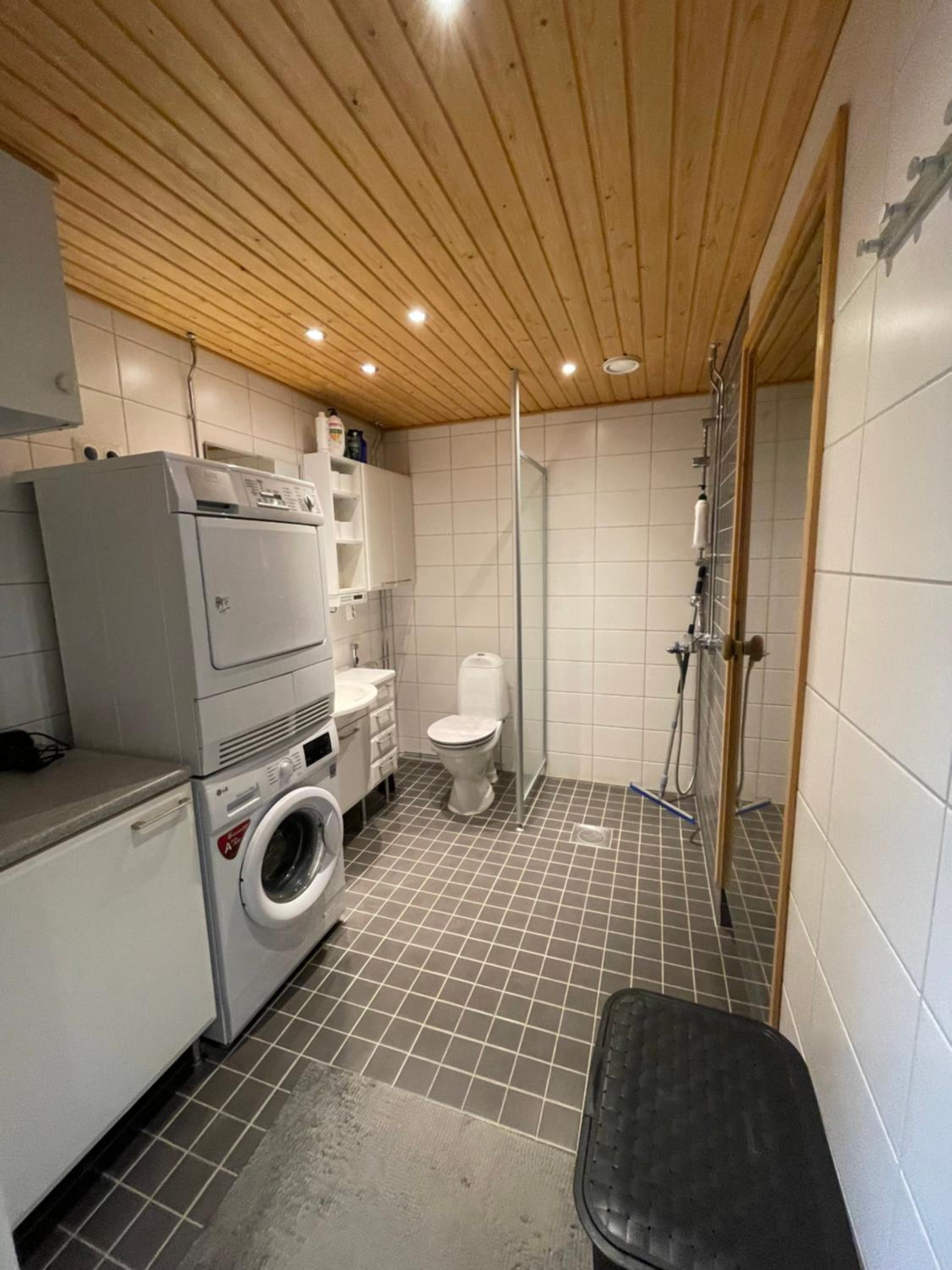 Ilmastoitu 55 m2 huoneisto saunalla Lahden satamassa