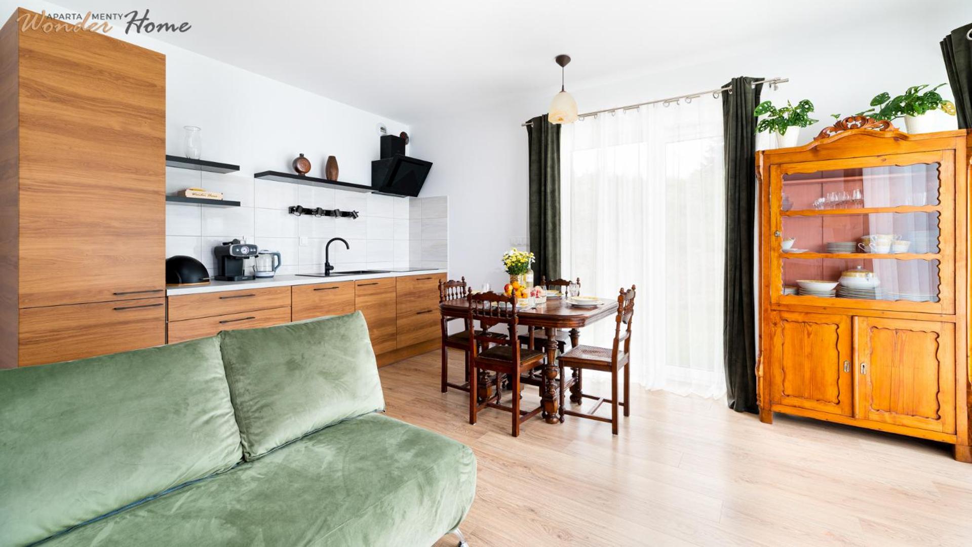 Wonder Home Myśliwska - Domki przy stoku Karpatka - na terenie kompleksu plac zabaw, zewnętrzna siłownia i sklep