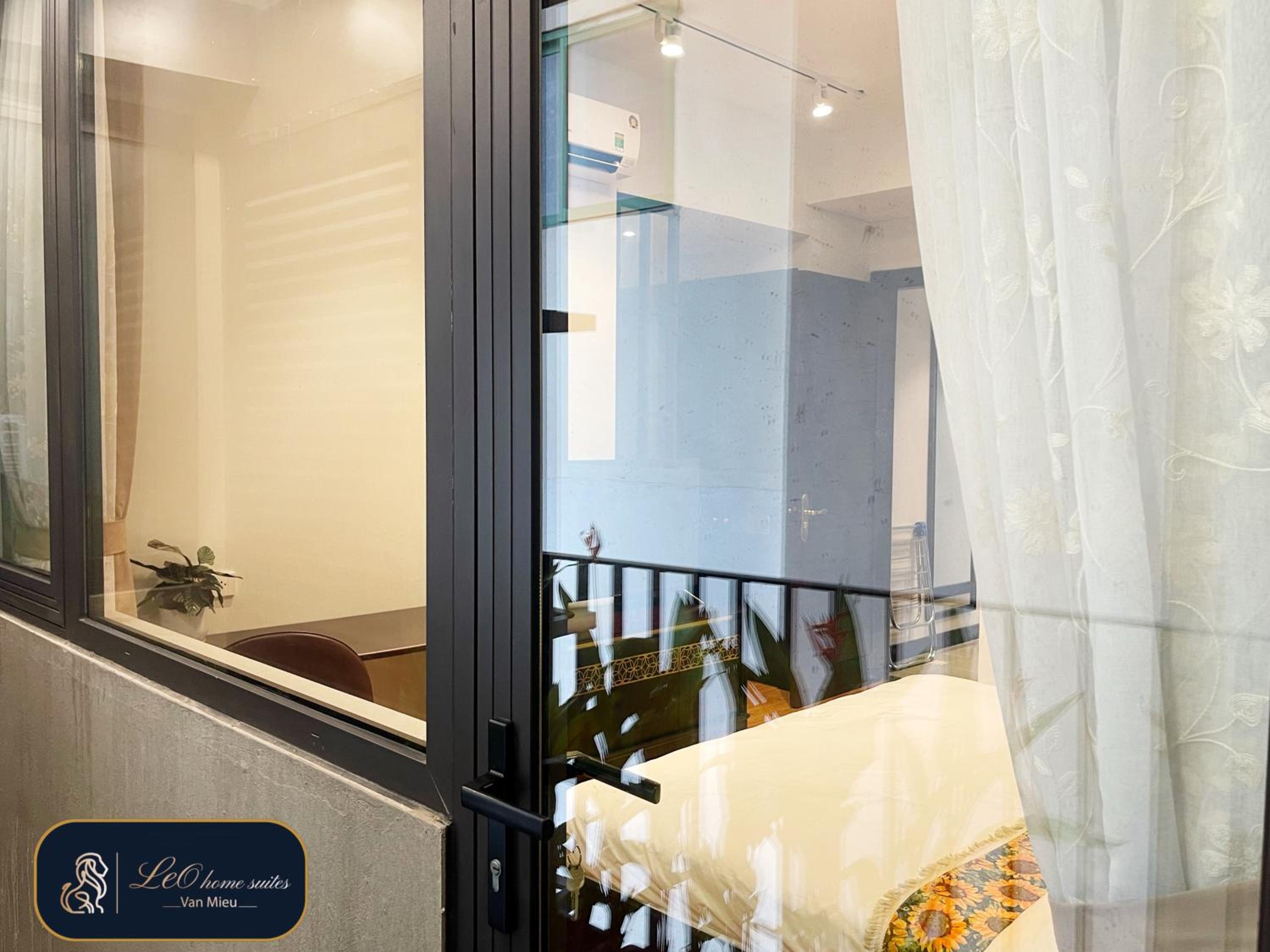 High-ser Apartment -2BR - NiceView - Parking - Spacious - In center