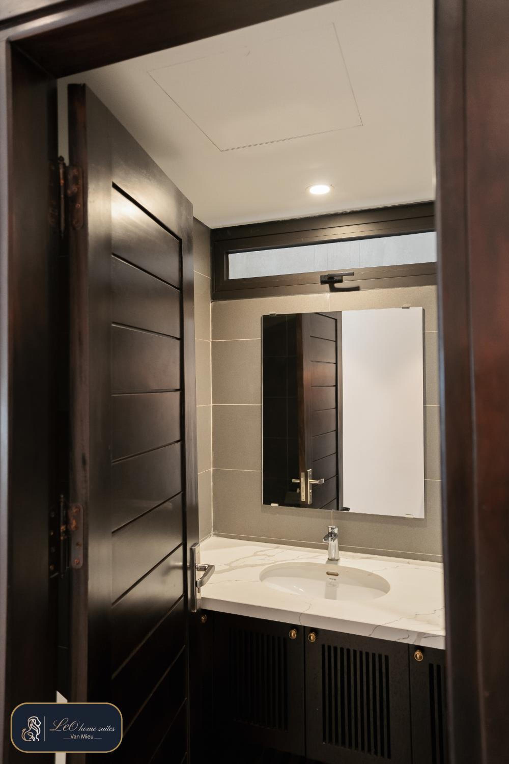 High-ser Apartment -2BR - NiceView - Parking - Spacious - In center
