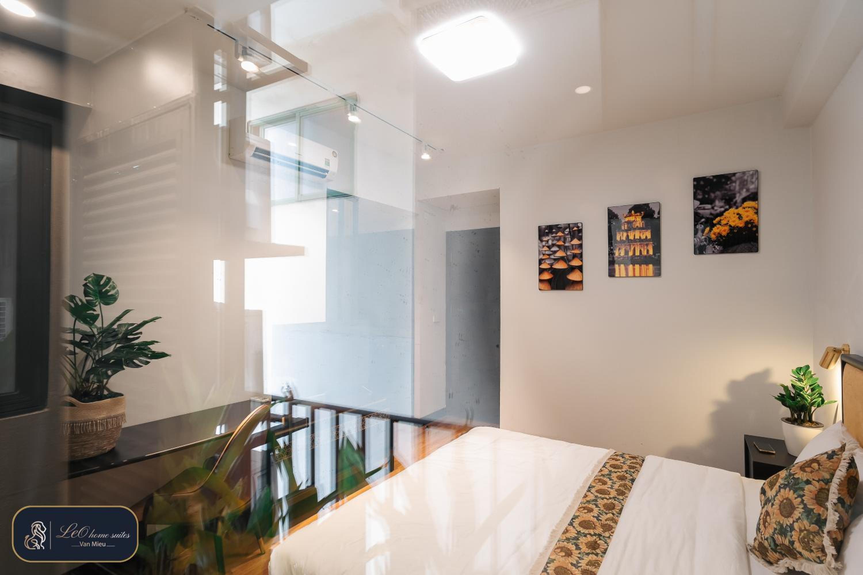 High-ser Apartment -2BR - NiceView - Parking - Spacious - In center