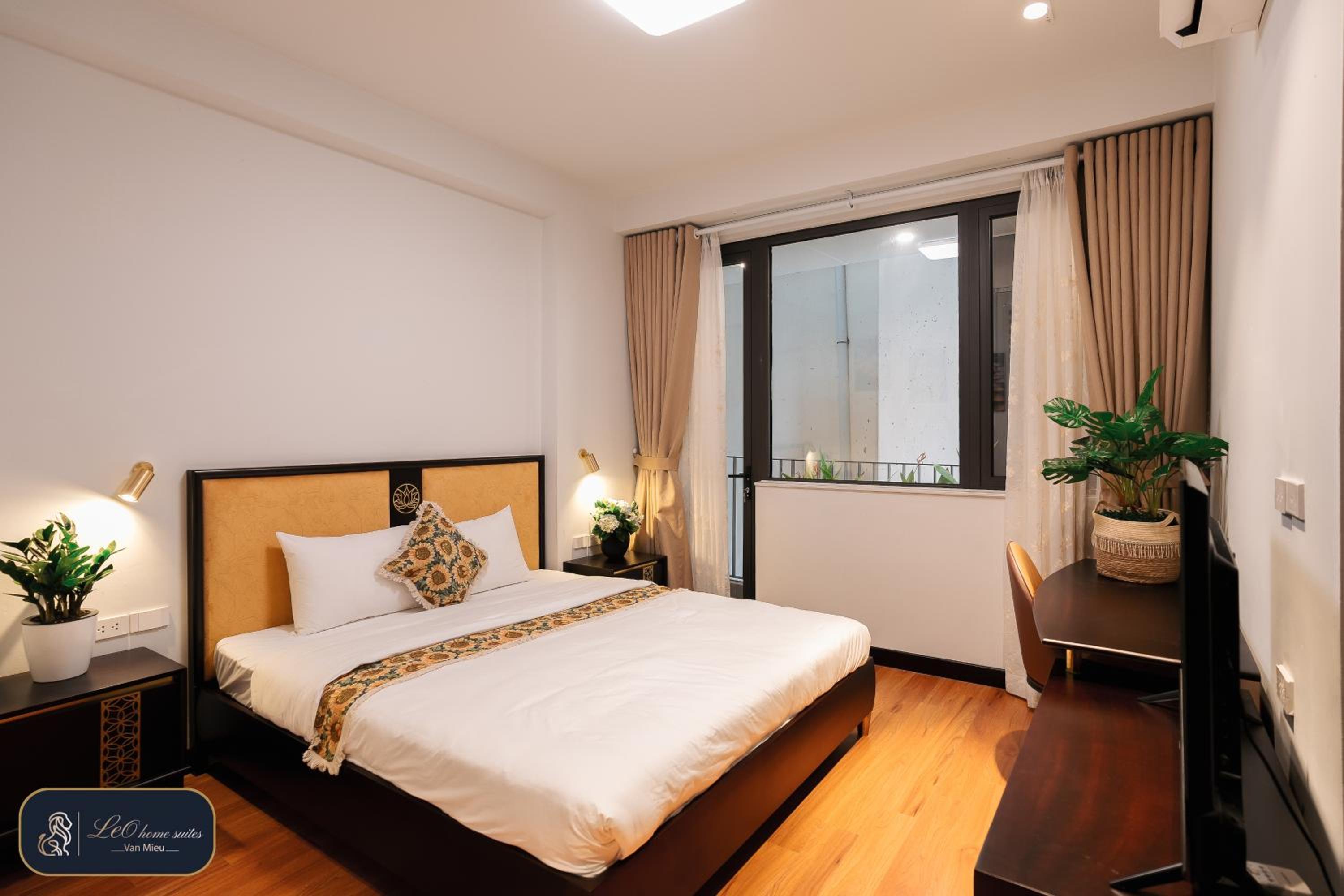 High-ser Apartment -2BR - NiceView - Parking - Spacious - In center