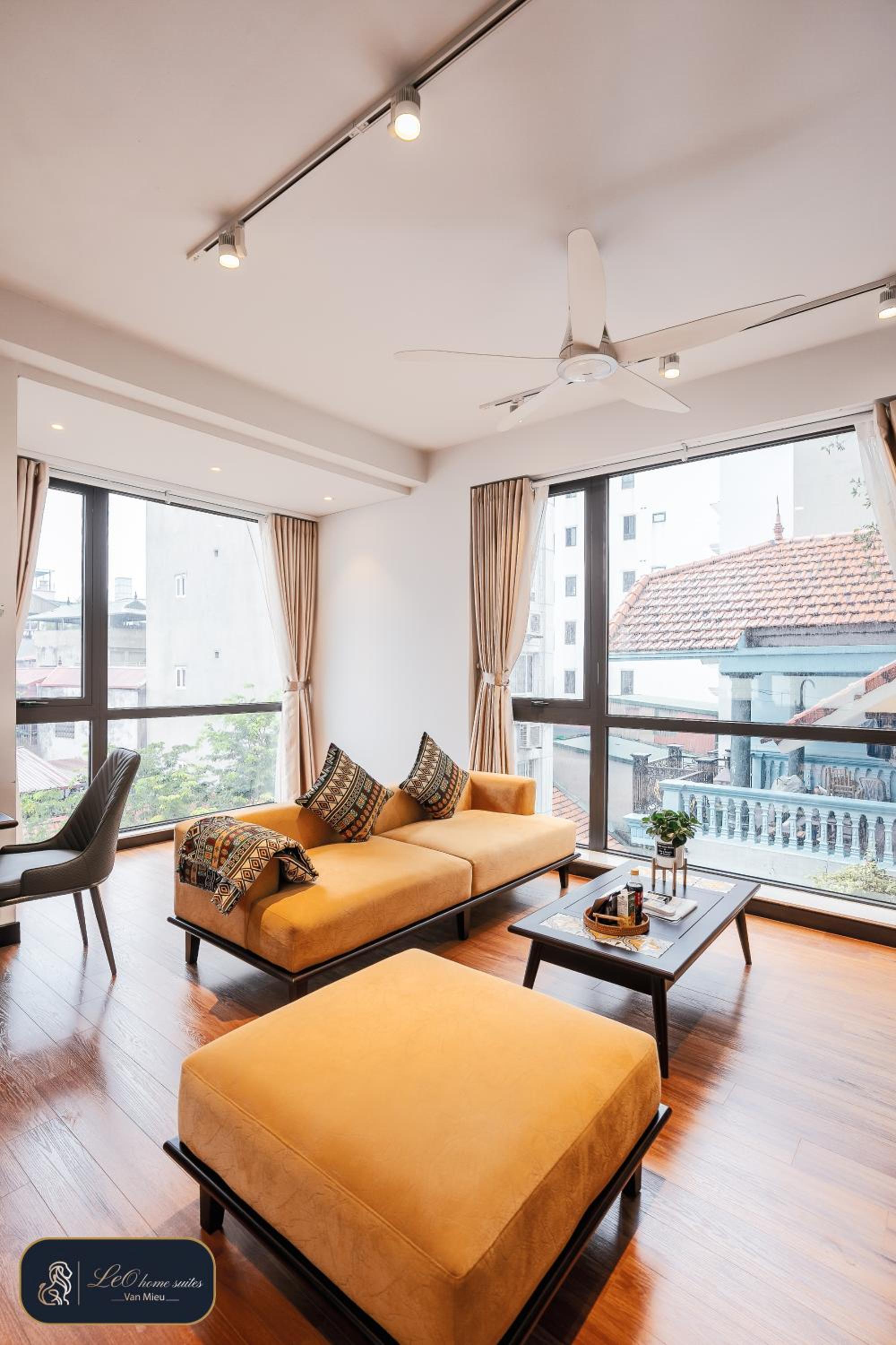 High-ser Apartment -2BR - NiceView - Parking - Spacious - In center