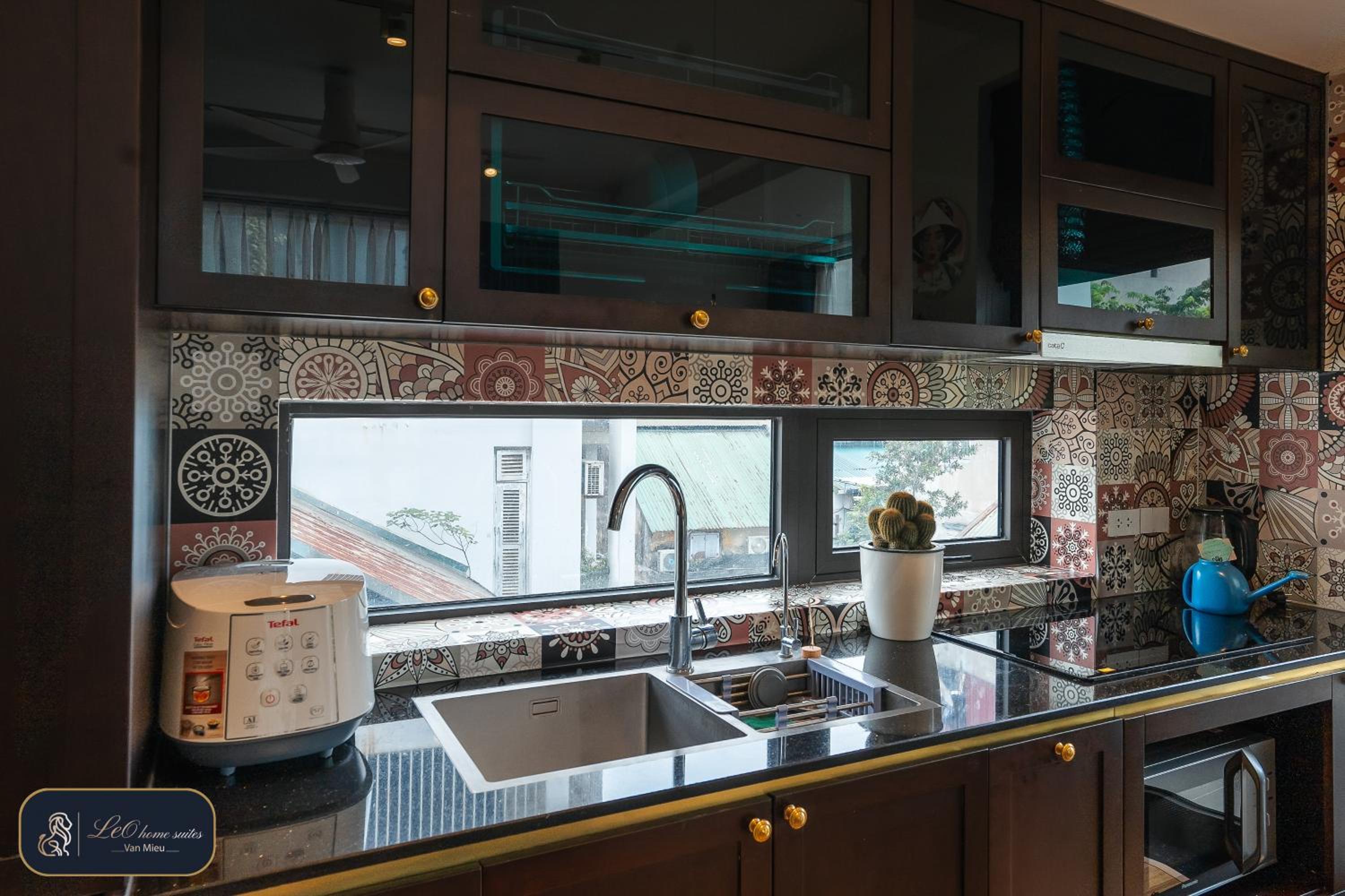 High-ser Apartment -2BR - NiceView - Parking - Spacious - In center