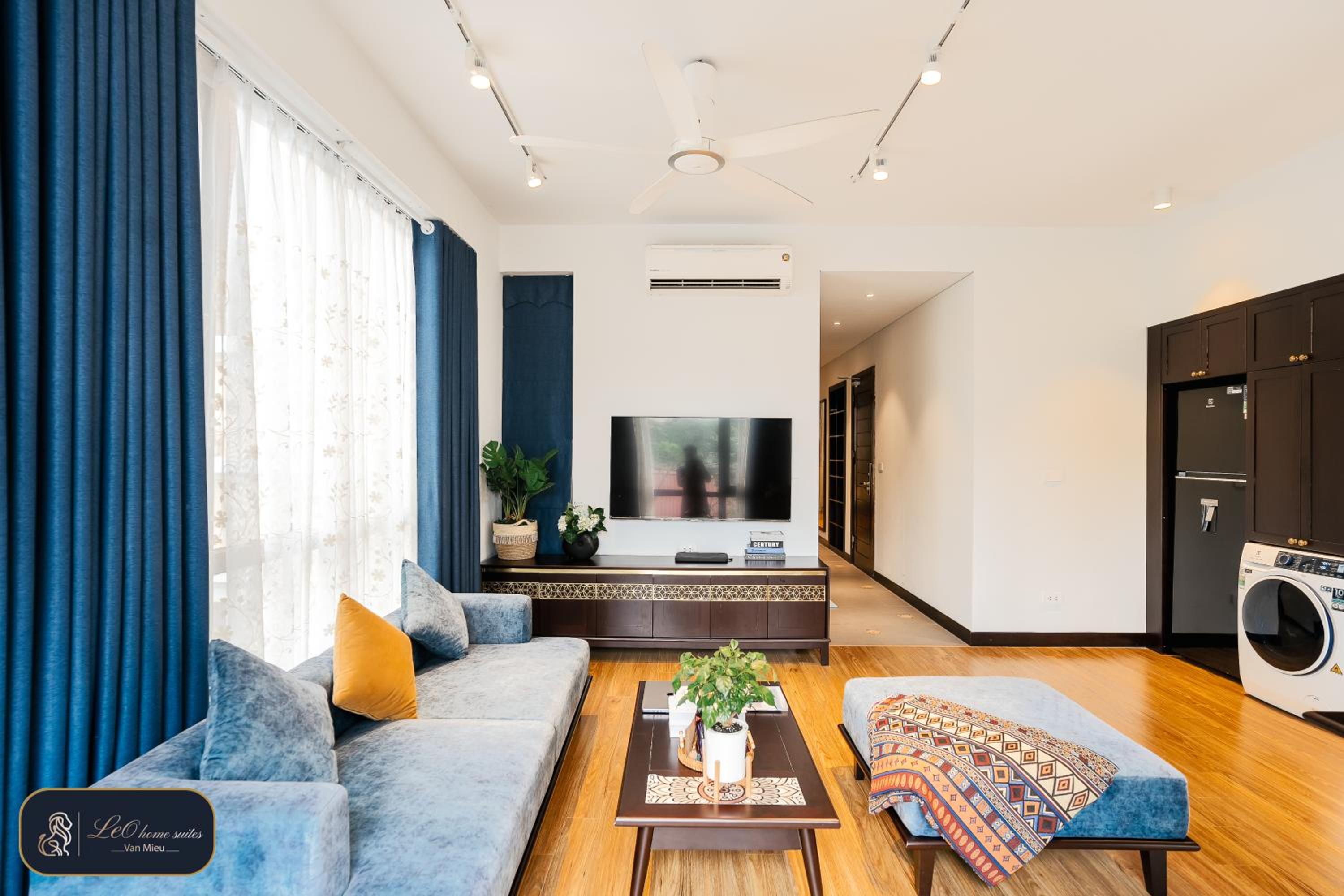 High-ser Apartment -2BR - NiceView - Parking - Spacious - In center