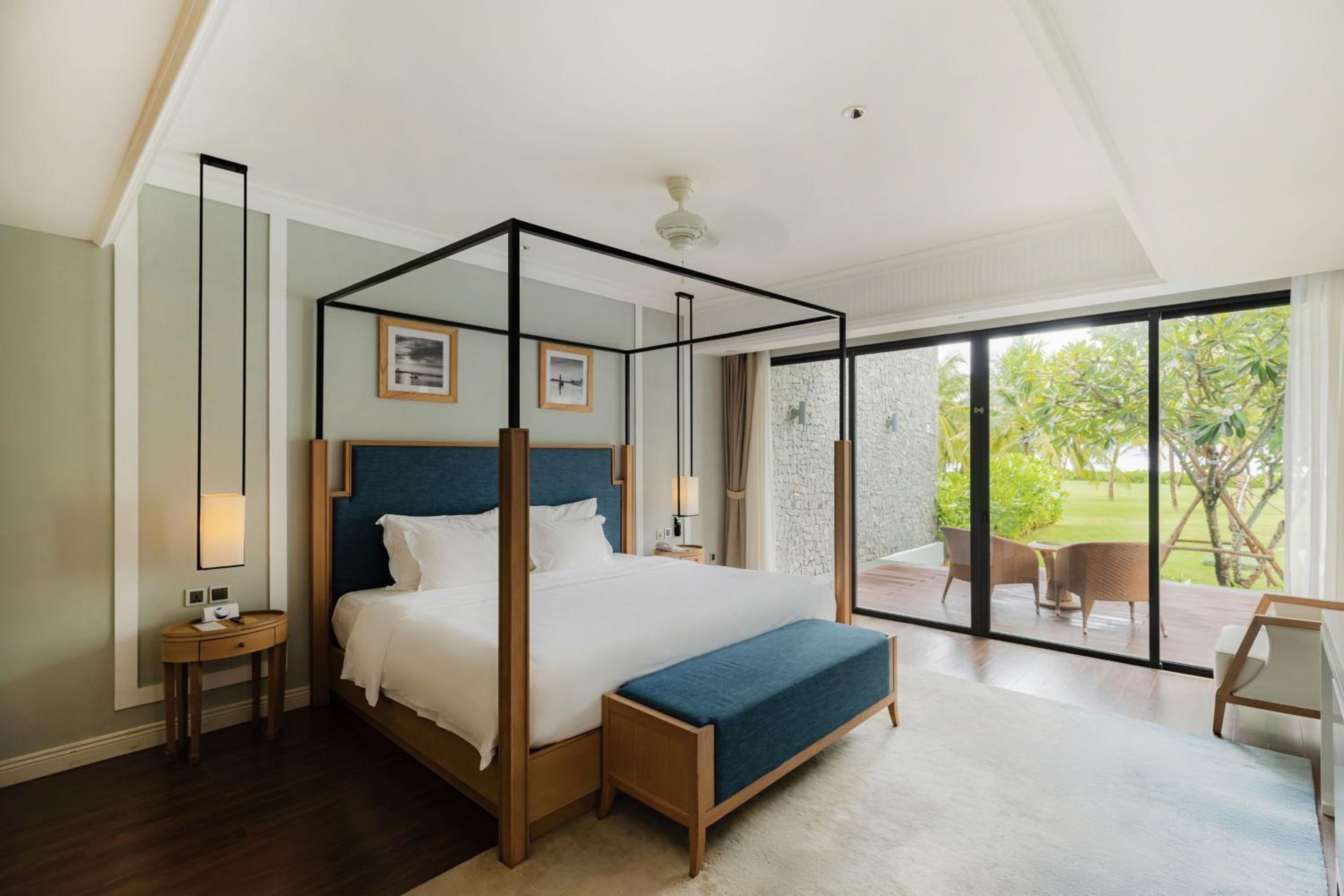 Renaissance Danang Hoi An Resort & Spa