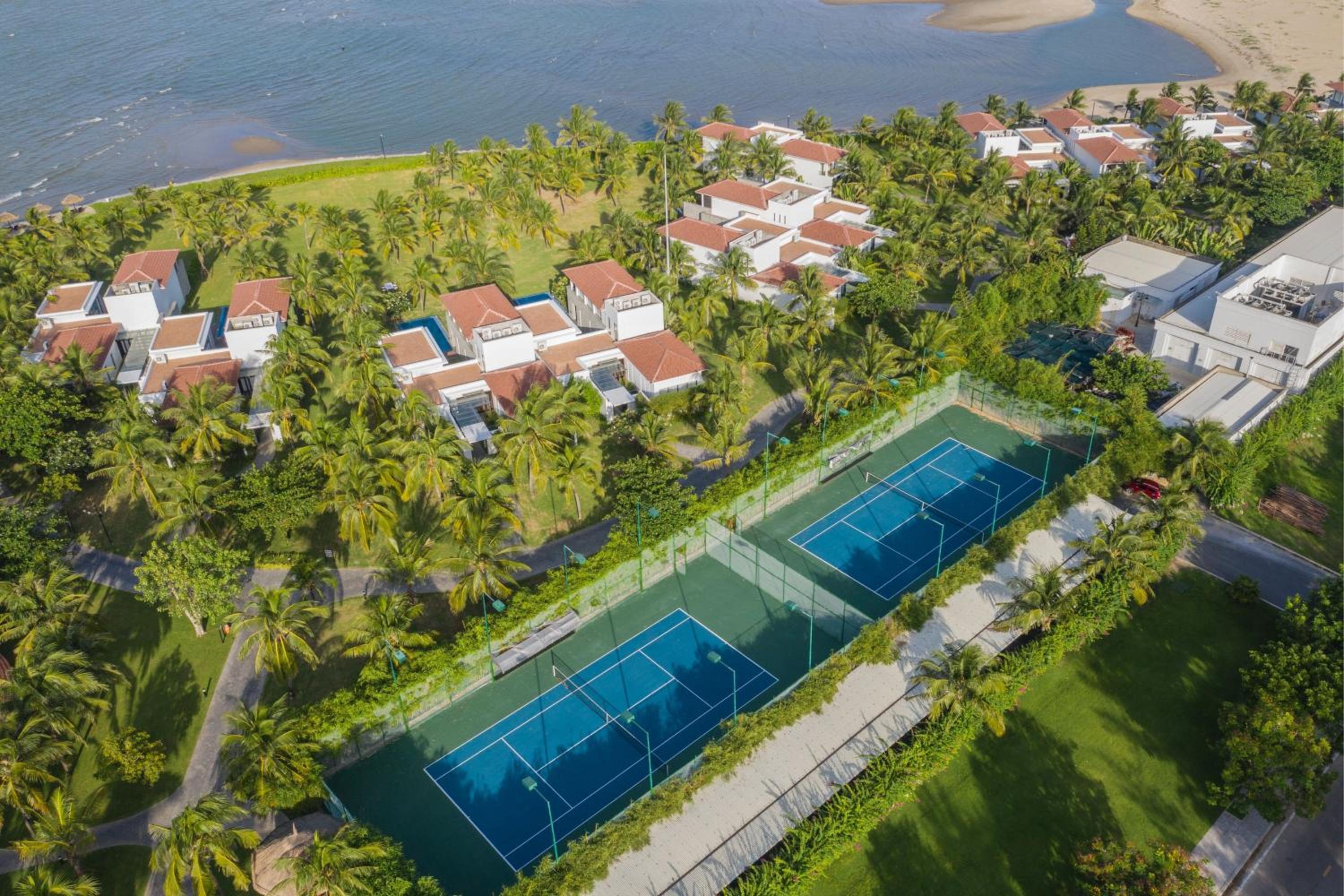Renaissance Danang Hoi An Resort & Spa