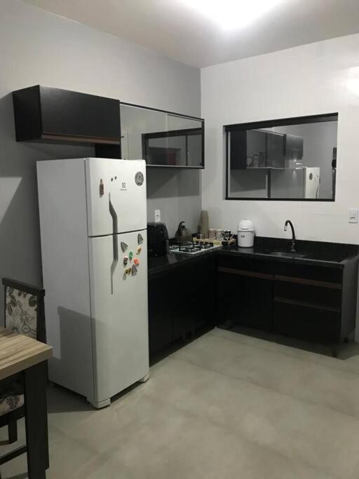ótima casa, boa localização praia de Itajuba !