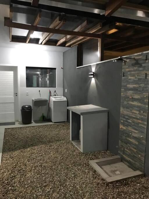ótima casa, boa localização praia de Itajuba !