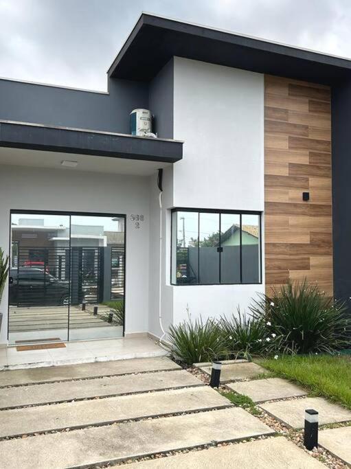 ótima casa, boa localização praia de Itajuba !