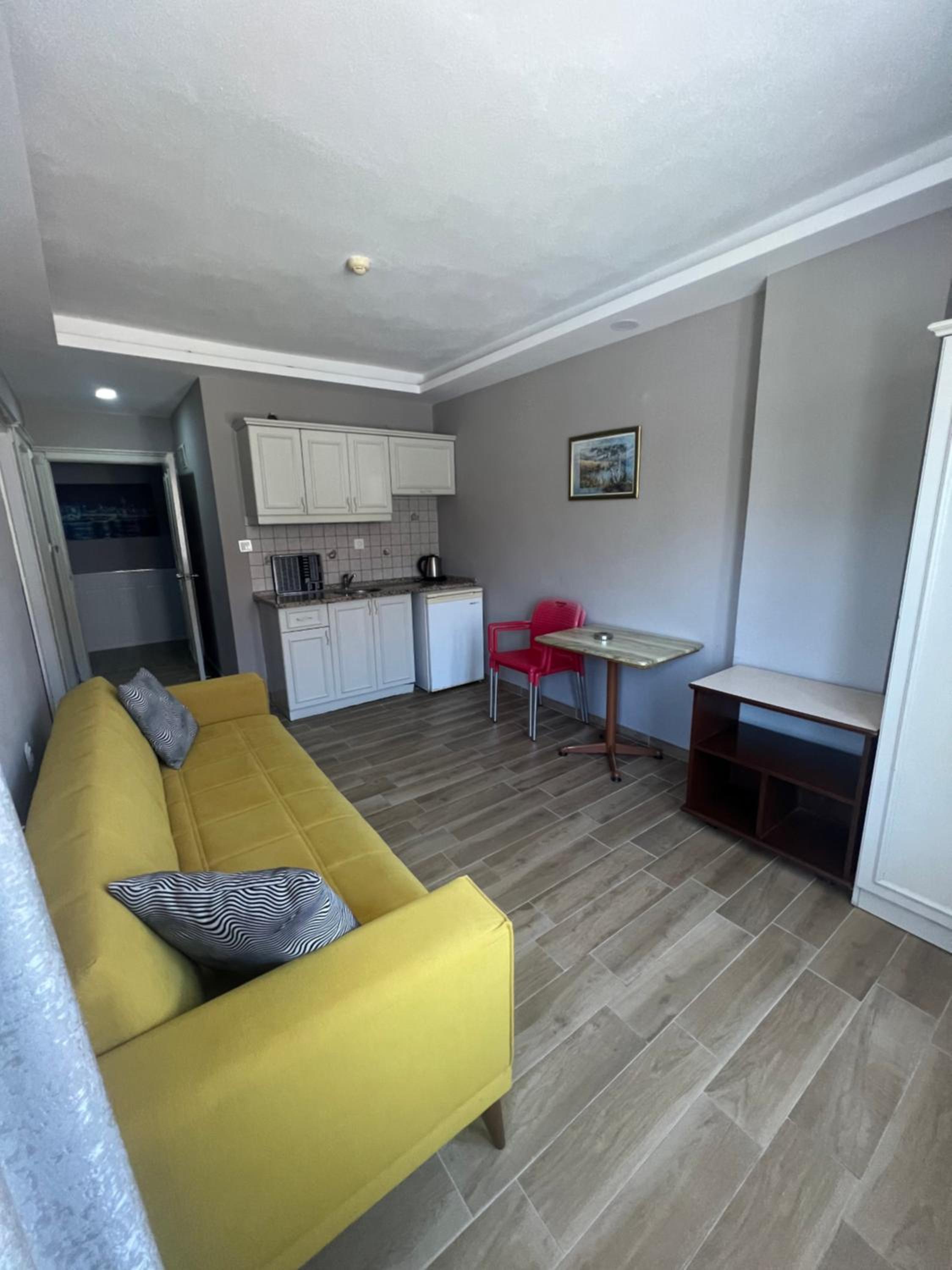 Icmeler Vacations - Imperial Apart - Property Image 2