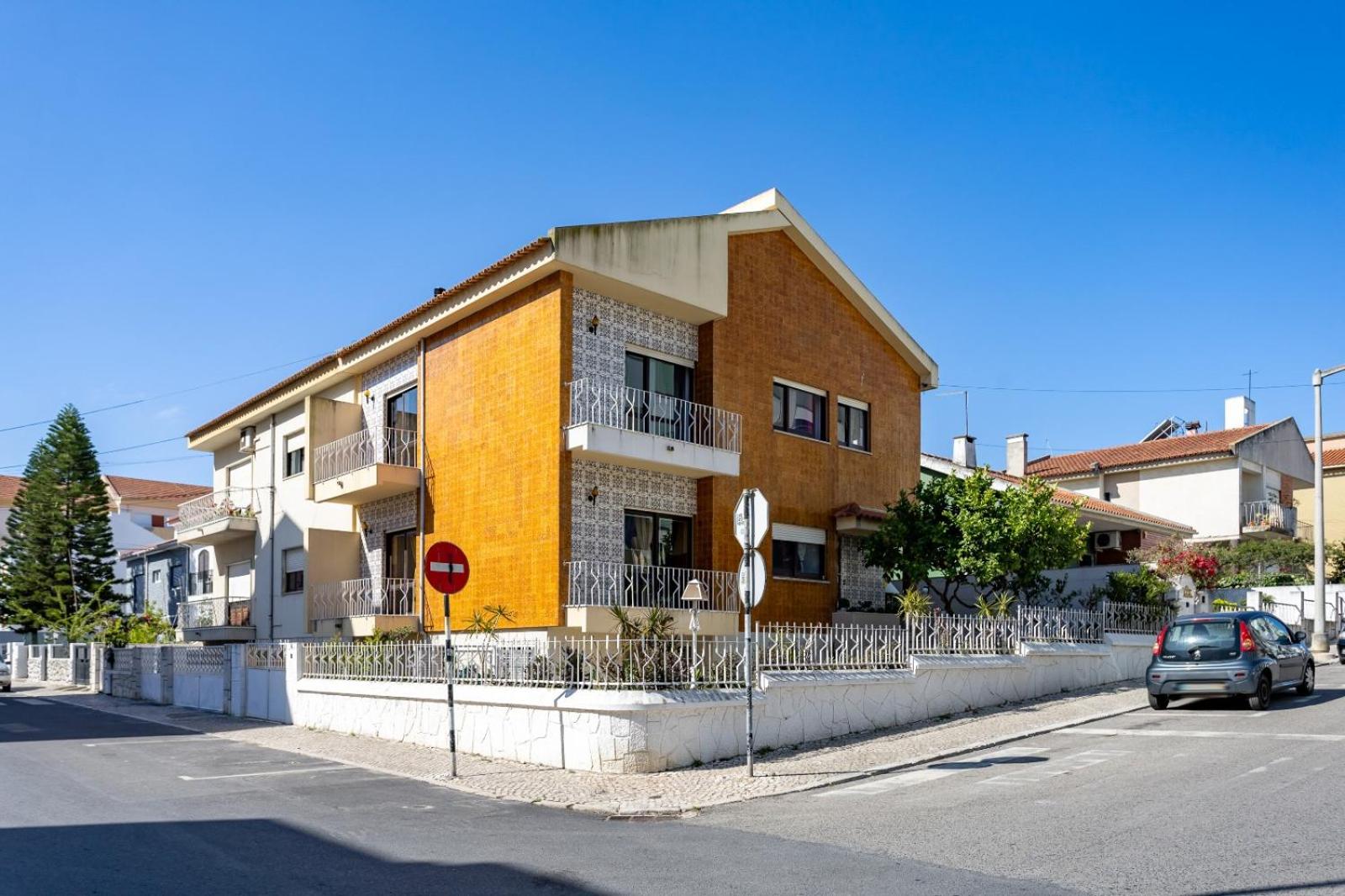 The whole villa, near a large park and a quiet beach