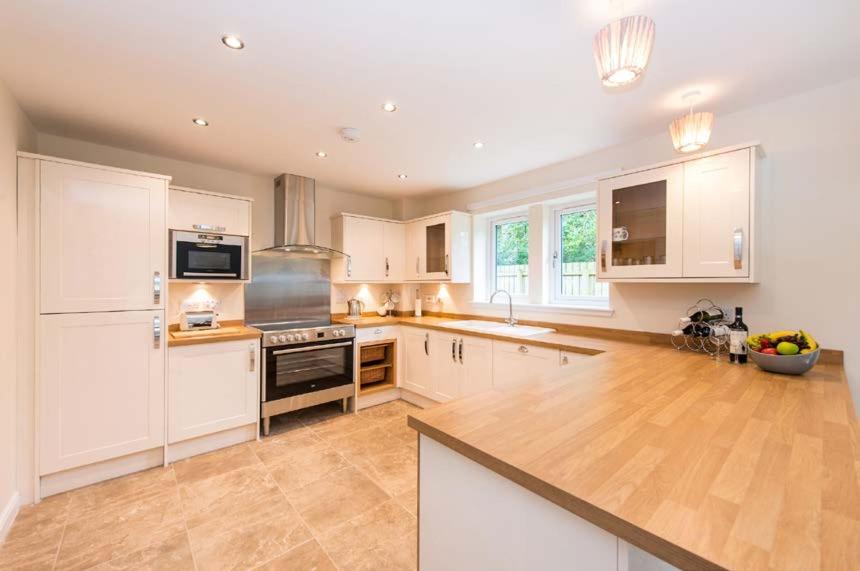 Estate Houses at Carberry Tower view 4