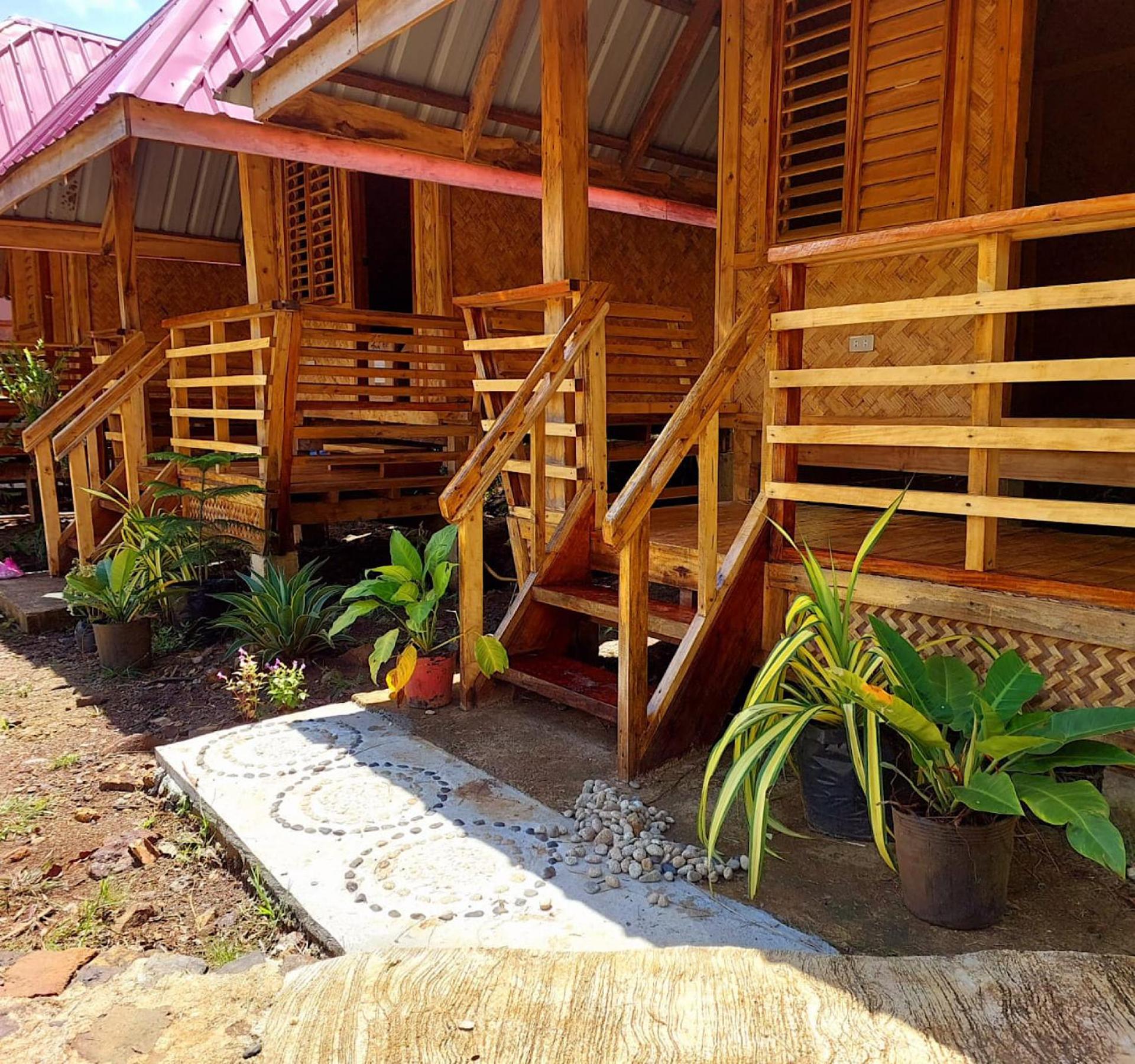 B&R Hostel Nagtabon