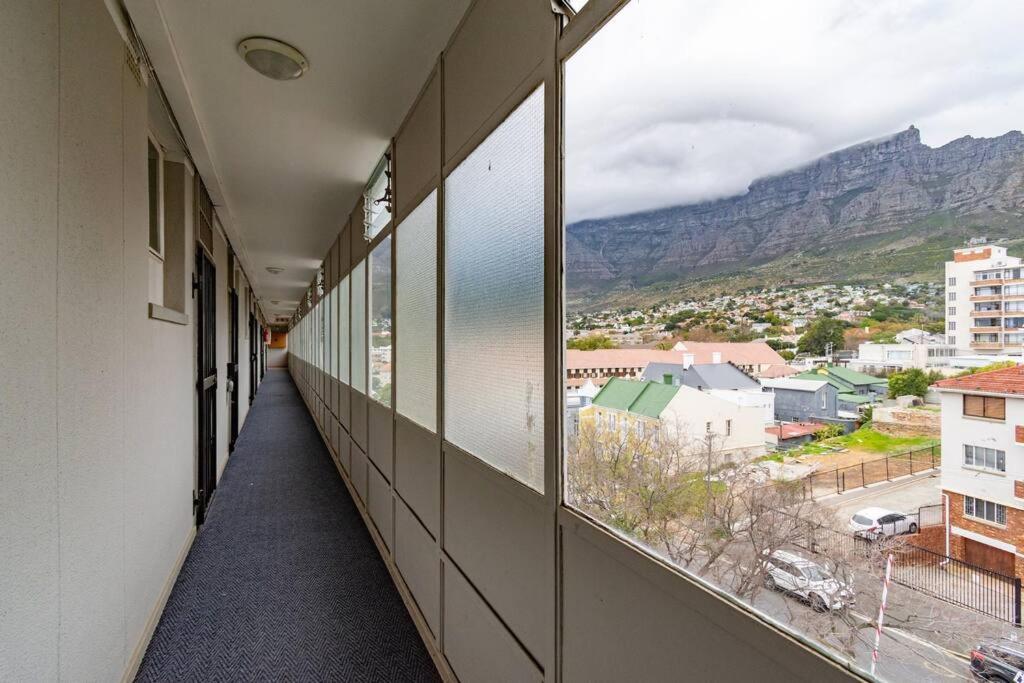 One bedroom oasis - Kloof Street view 2