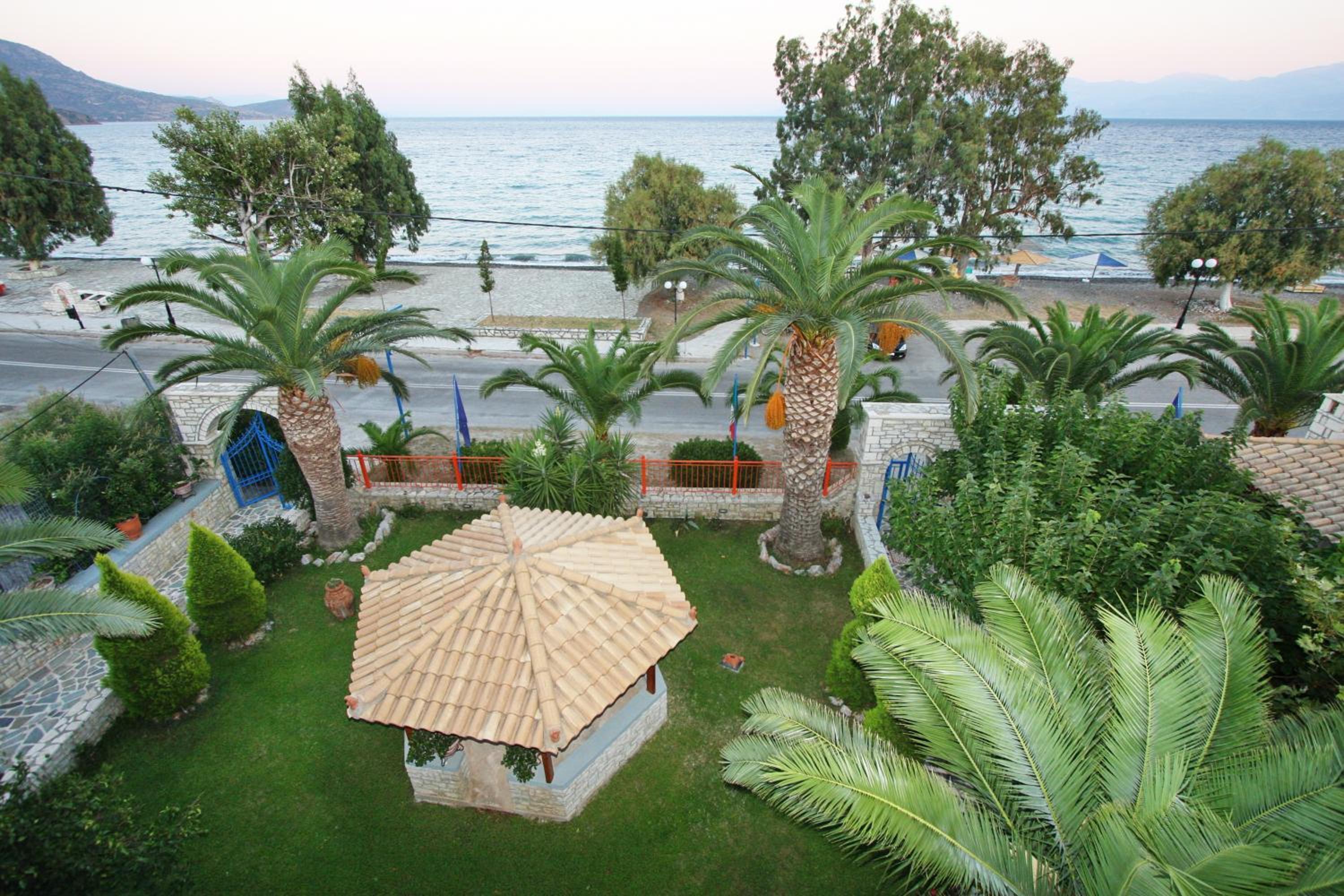 Foinikas Rooms view 3