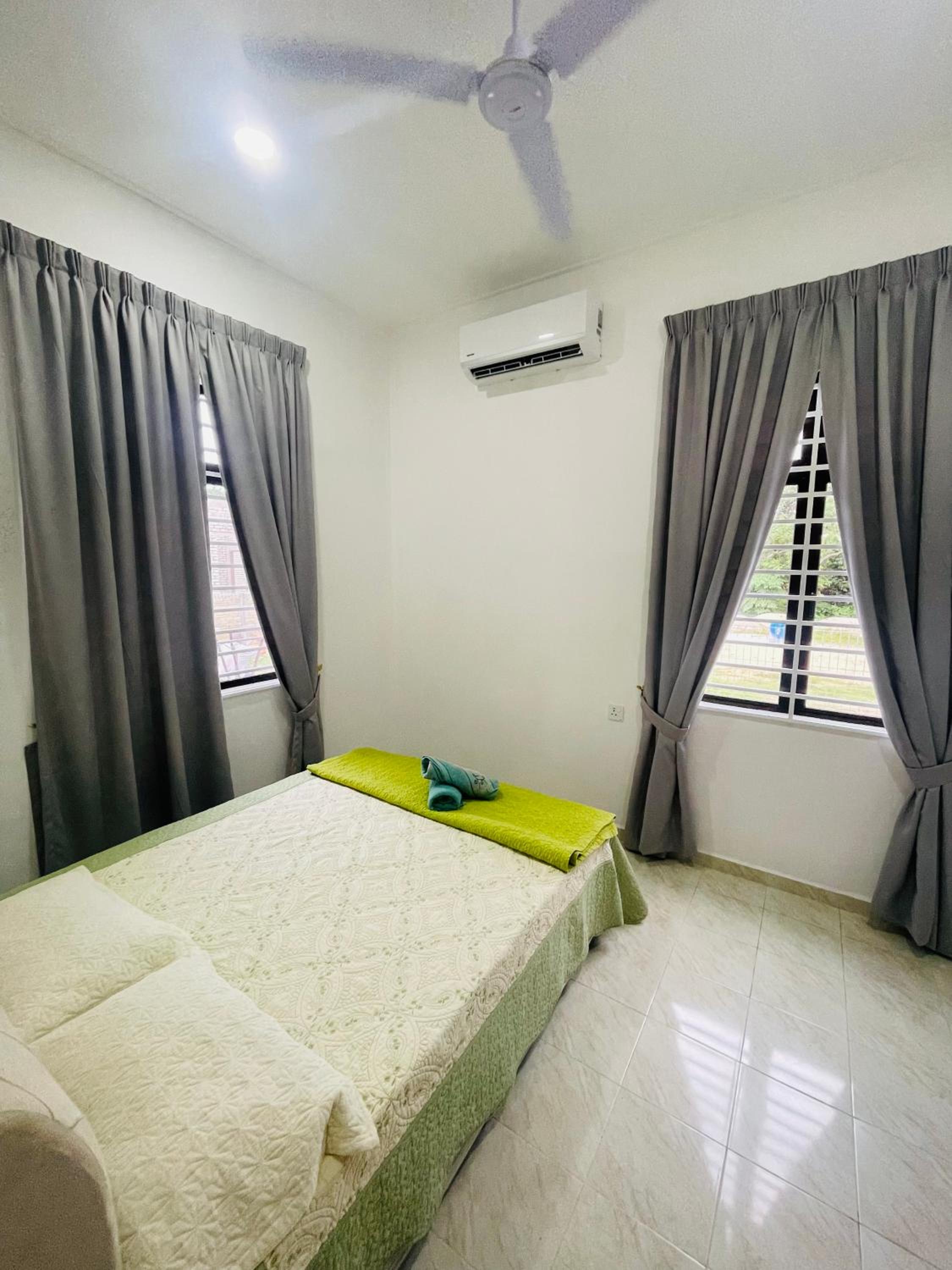Homestay CikguMa 2 - WiFi & Netflix photo 3