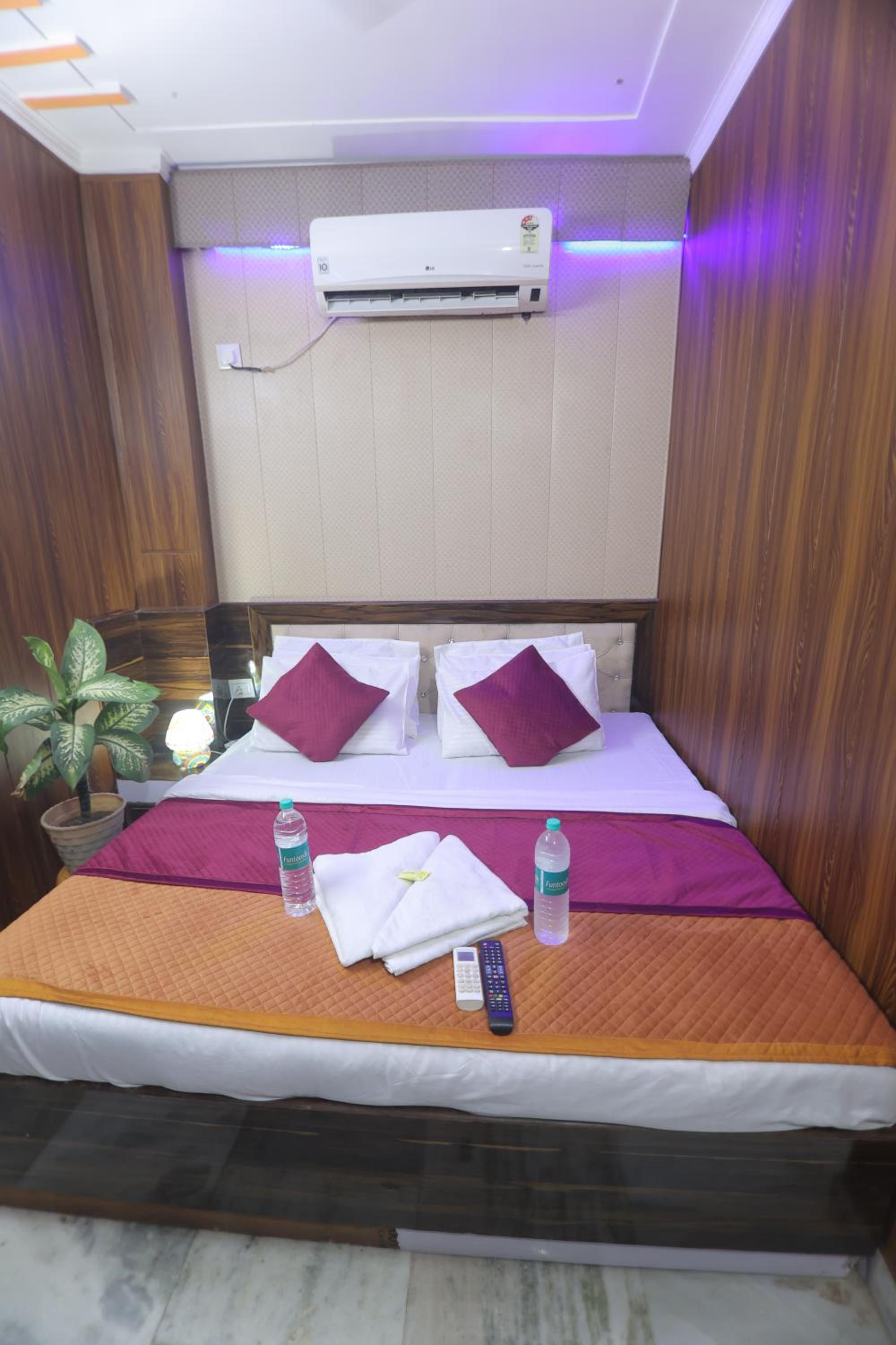 Taj Angel homestay & Dormitories