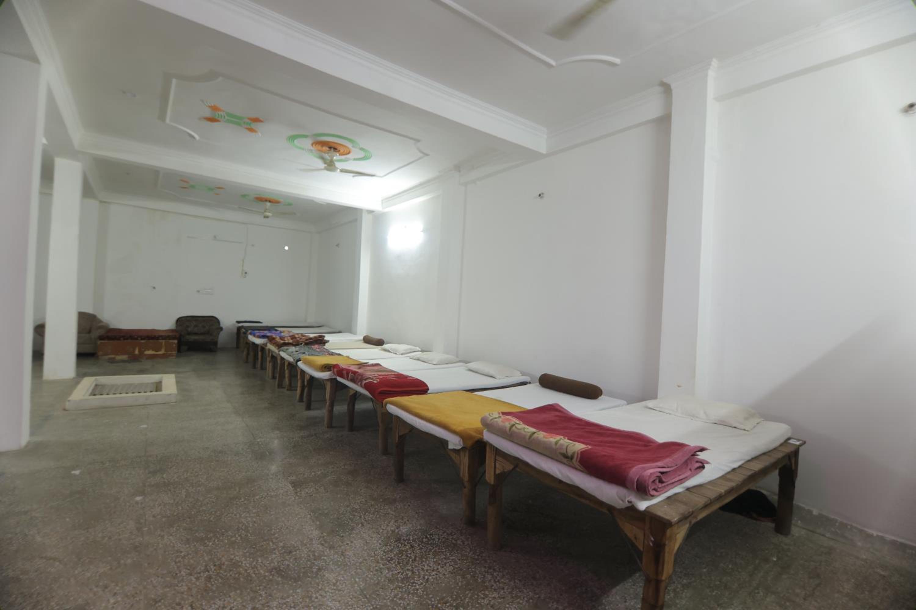 Taj Angel homestay & Dormitories