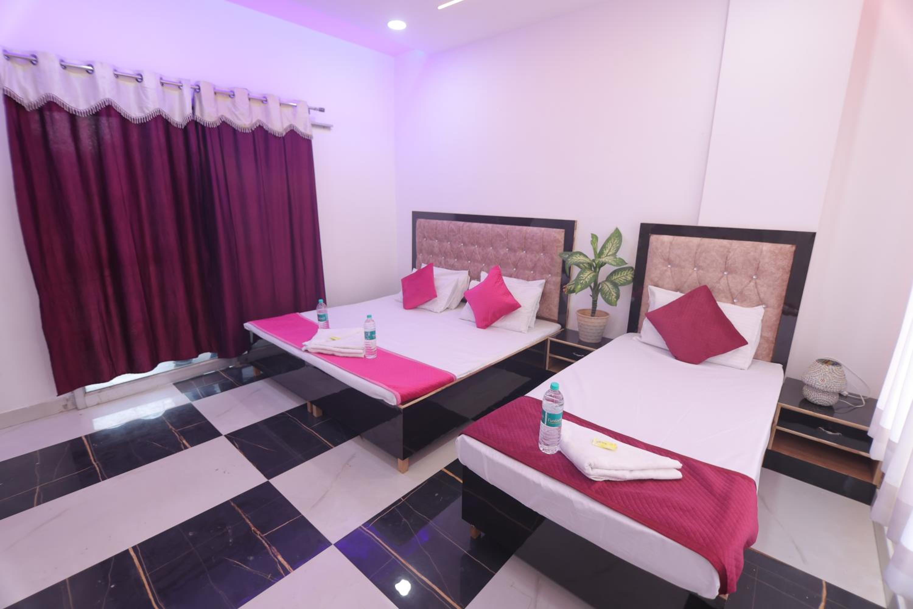 Taj Angel homestay & Dormitories