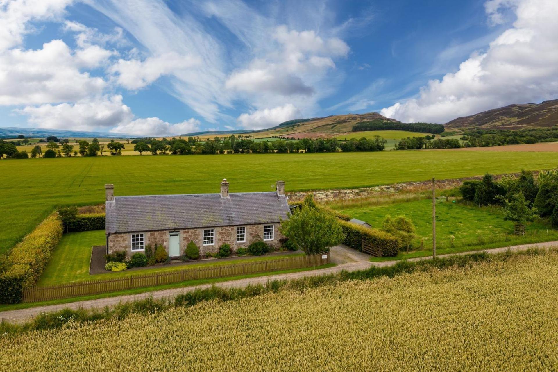 Hill View Cottage