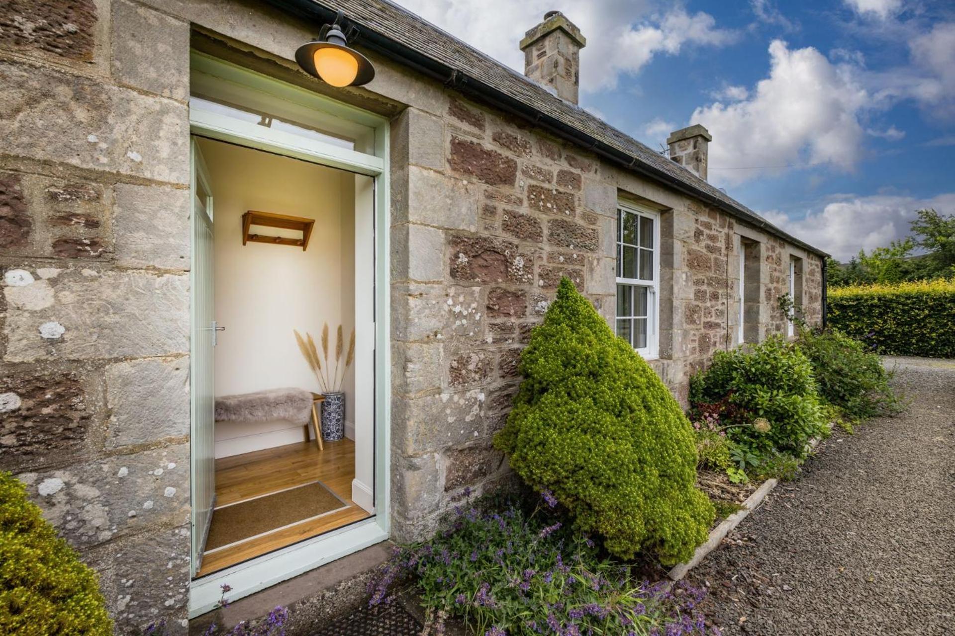 Hill View Cottage