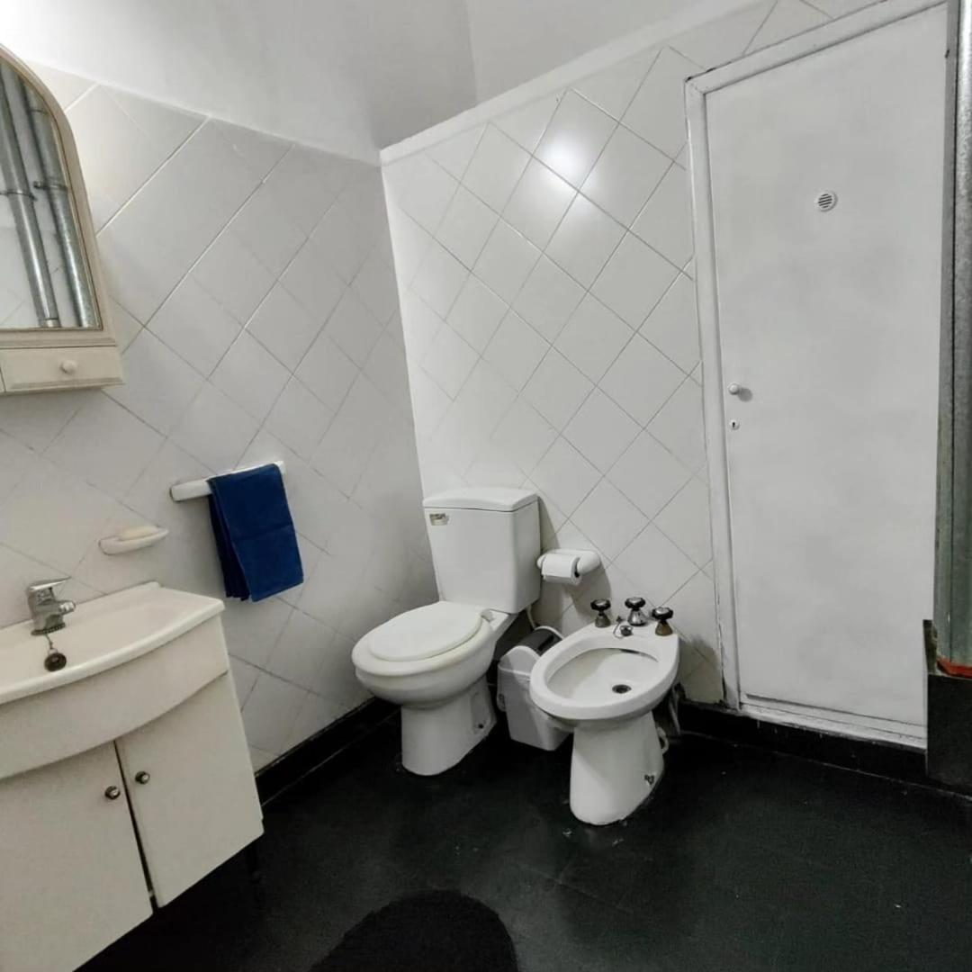 CASA PARA 4 PERSONAS, con asador y cochera