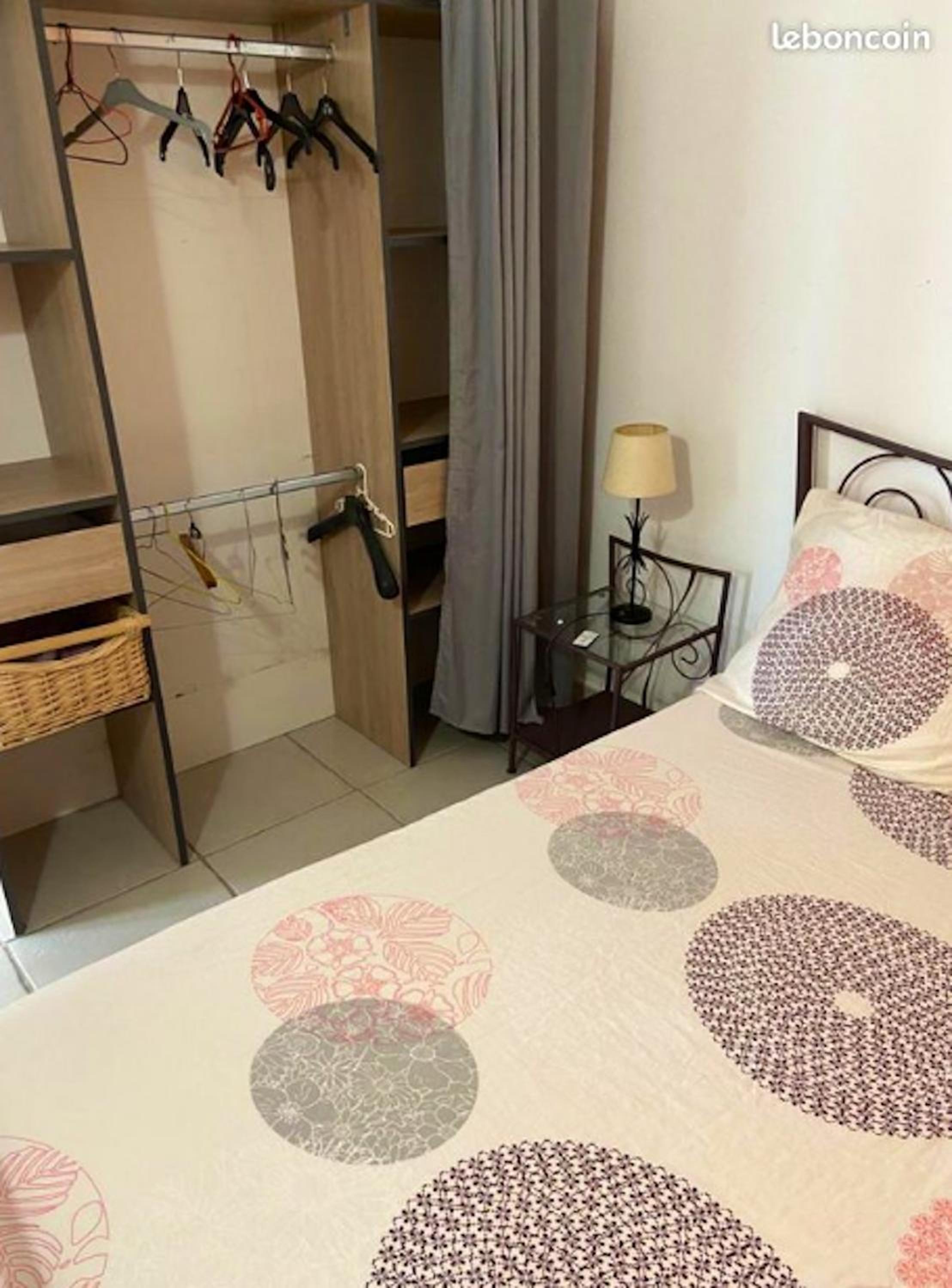 Studio charmant a Fort de France avec jardin privatif de 40m² view 3