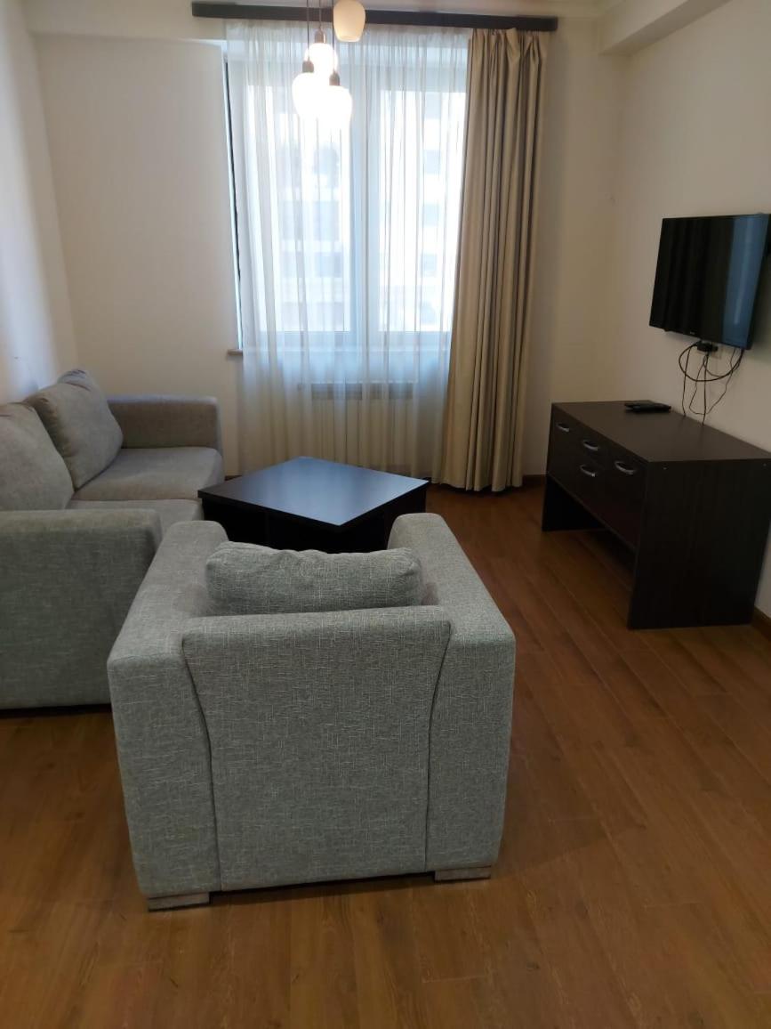 MODERN Apt,Near Opera,CENTRTE,Open Balcony