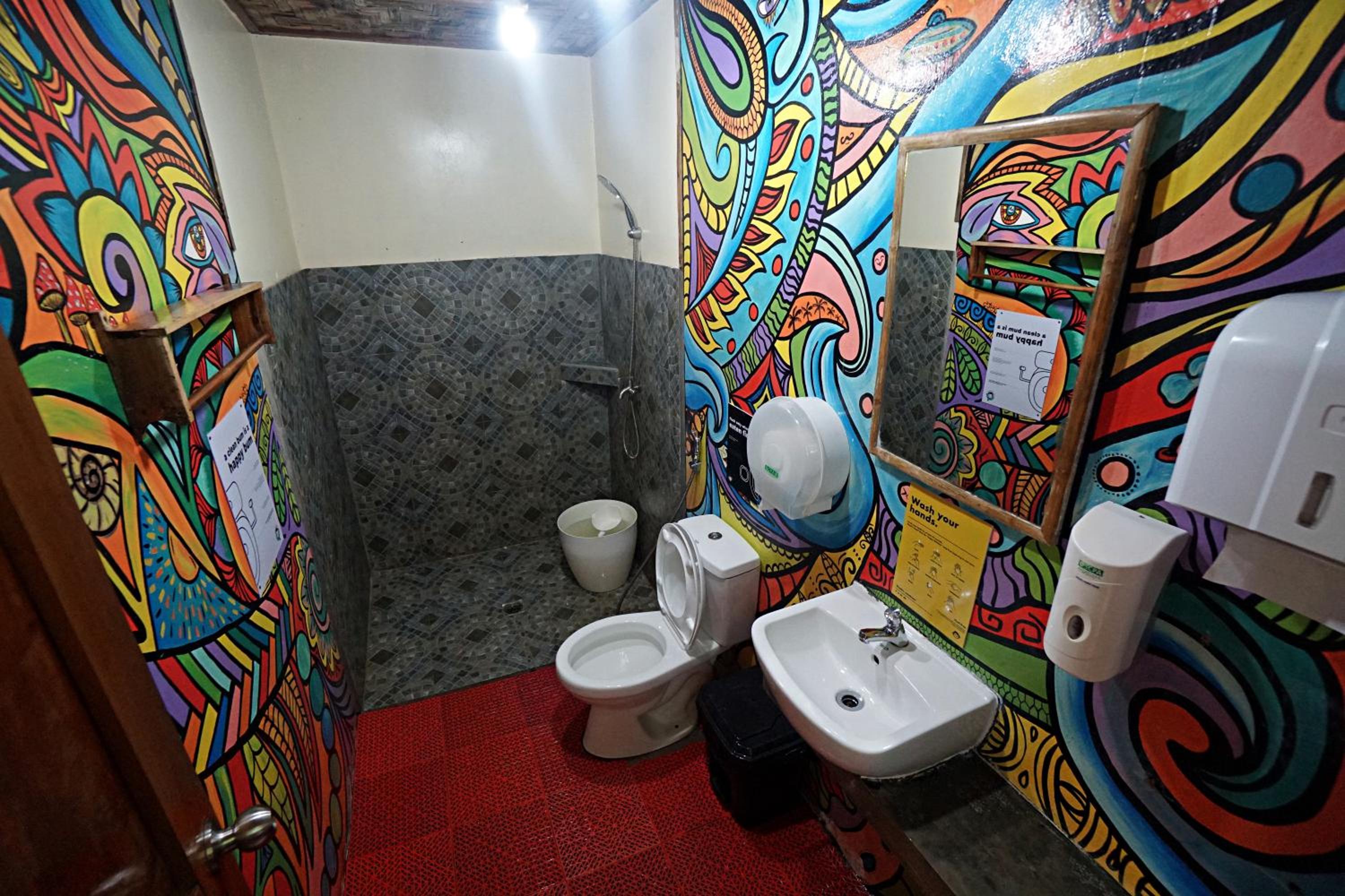 Mad Monkey Hostel Siargao 50