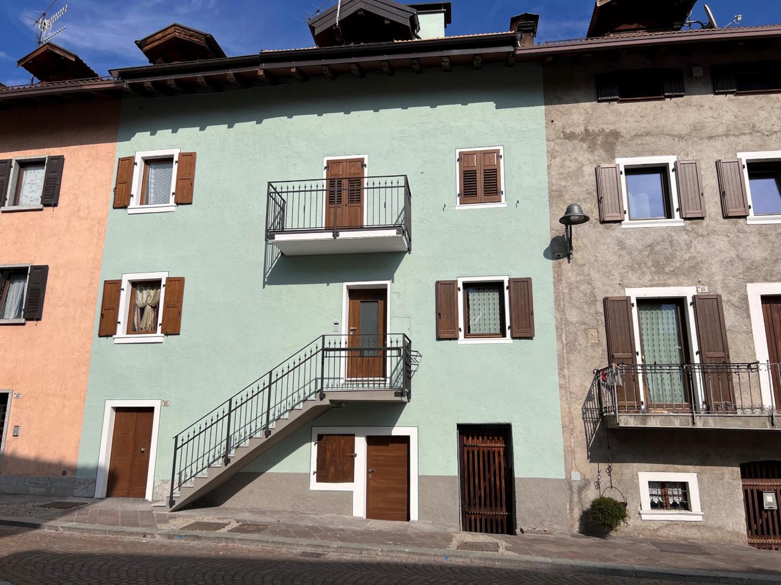 029 Trilocale Duplex, Carisolo view 2