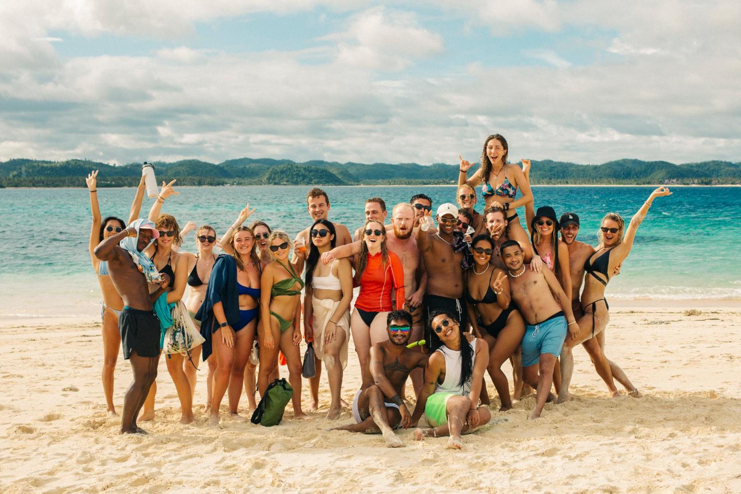 Mad Monkey Hostel Siargao 30