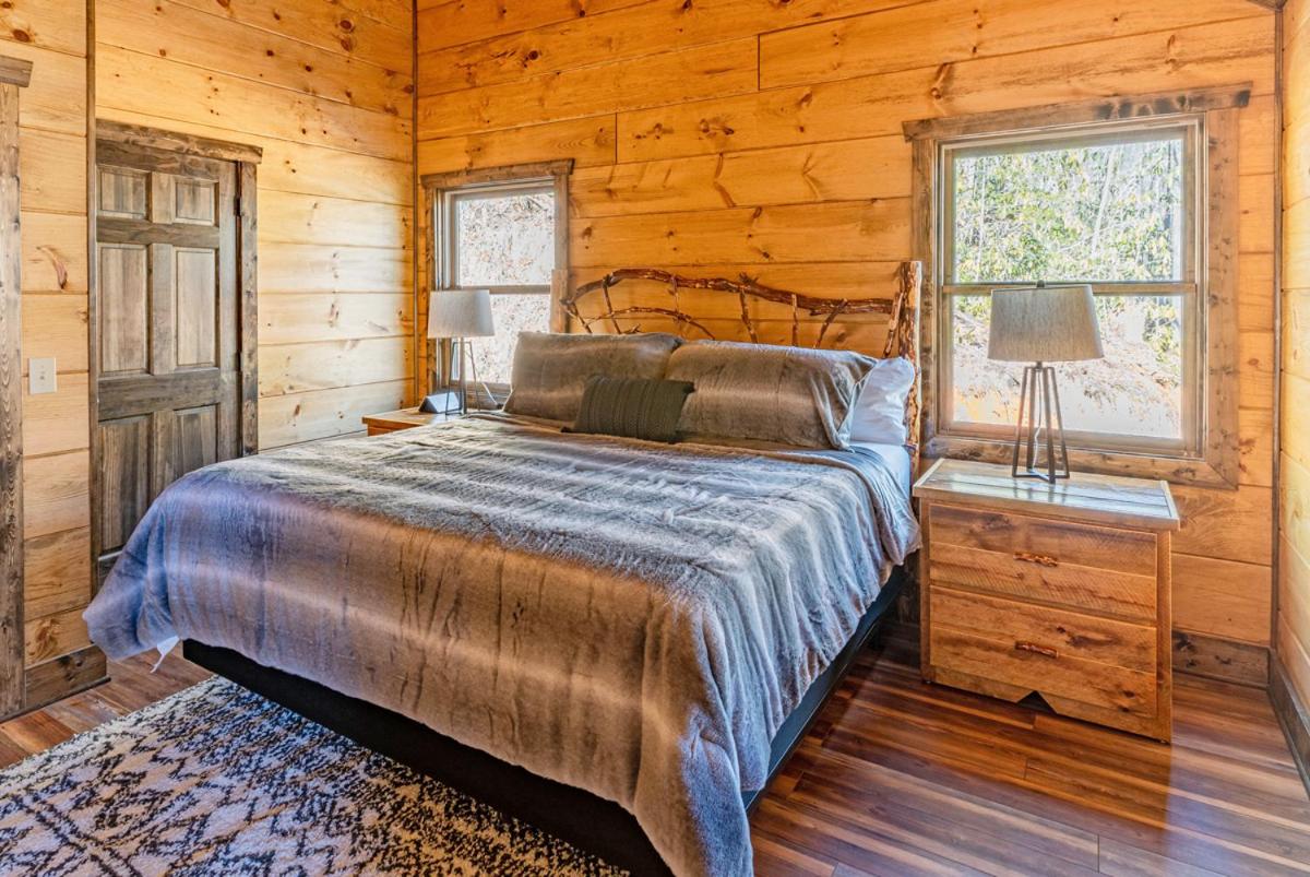The Preserve Mountain Getaway Cabin view 4