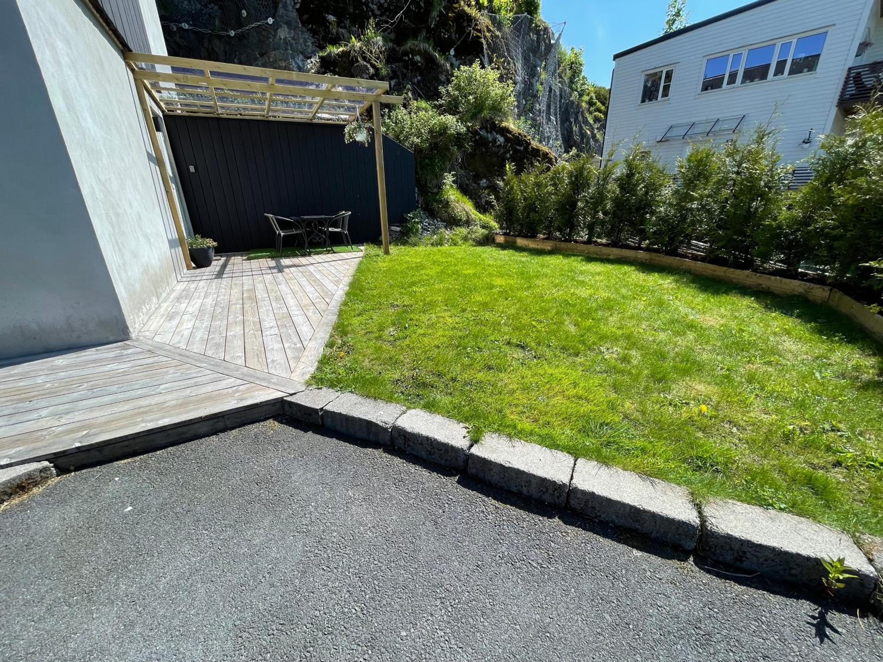 Photo 18