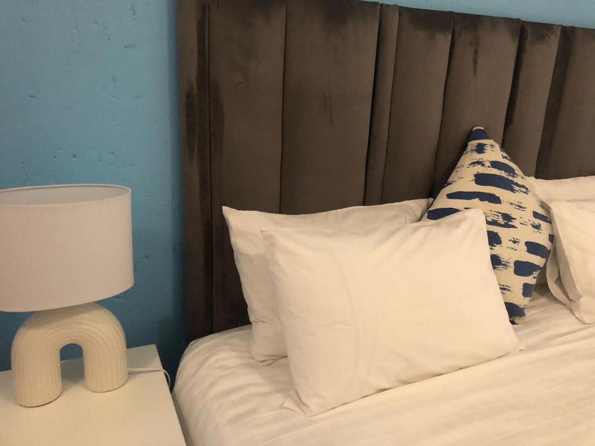 Inviting 3-Bed Apartment in Edenvale view 4