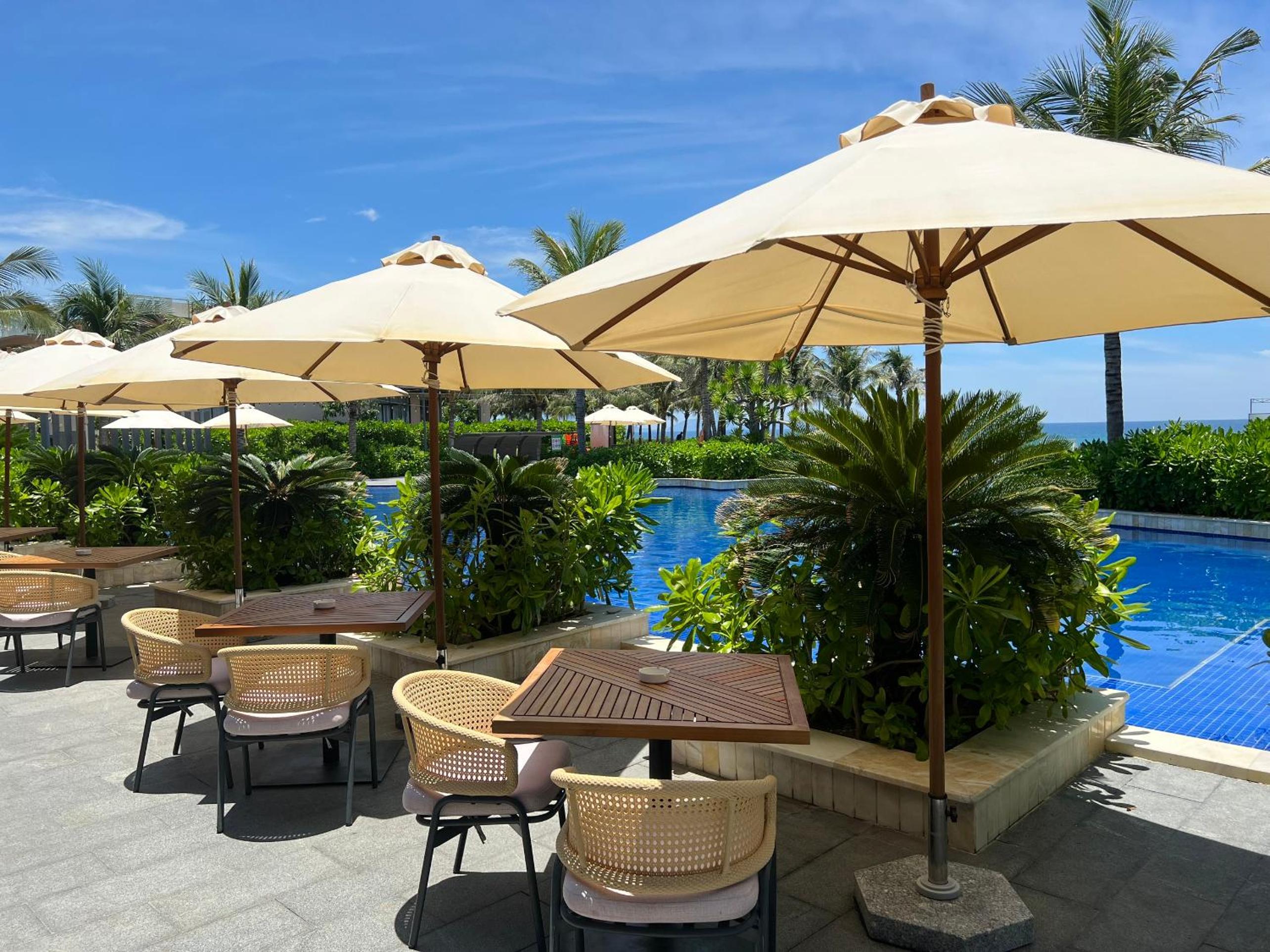 Luxury villa trong Whyndham garden Cam Ranh view 2