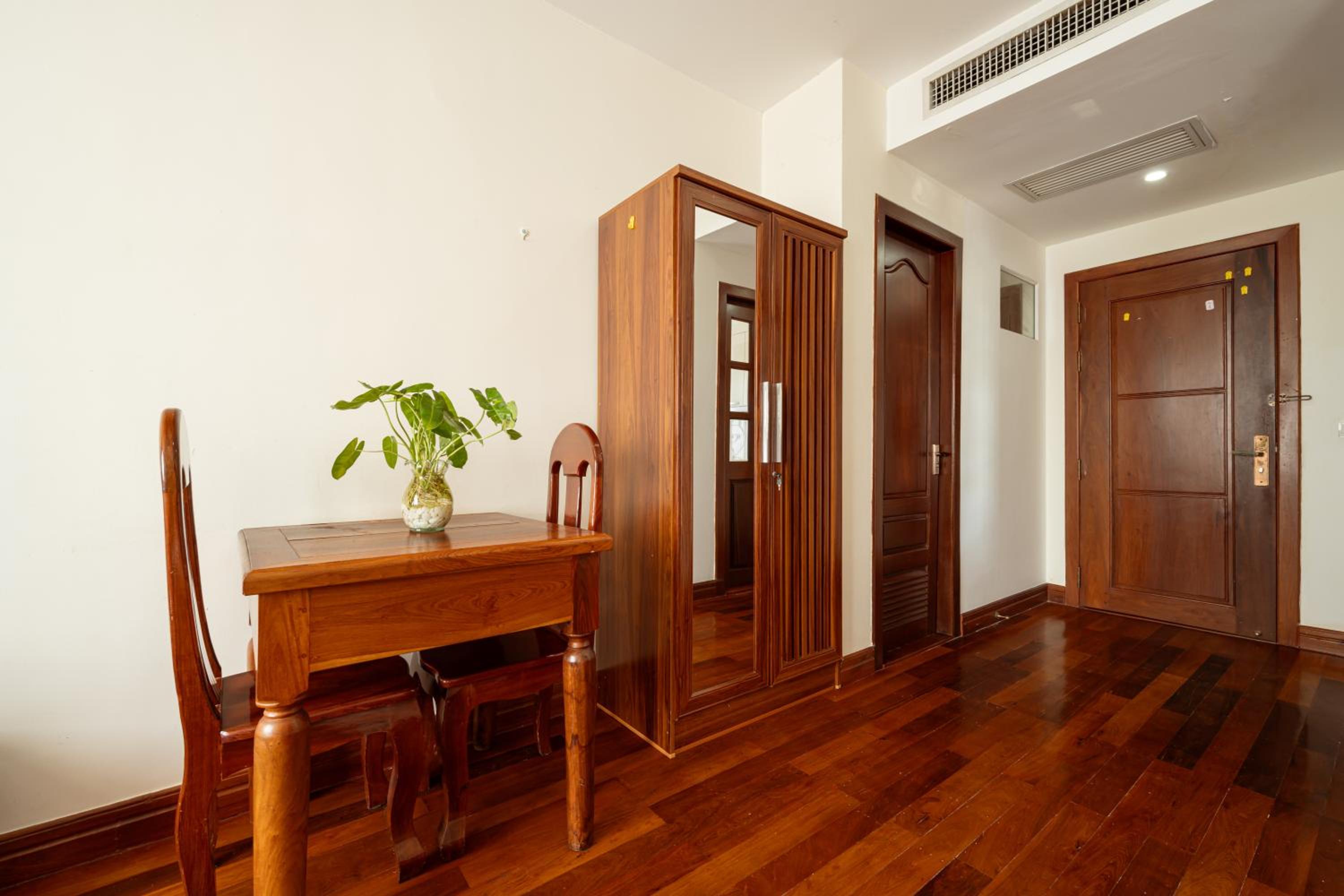 E&V Apartment