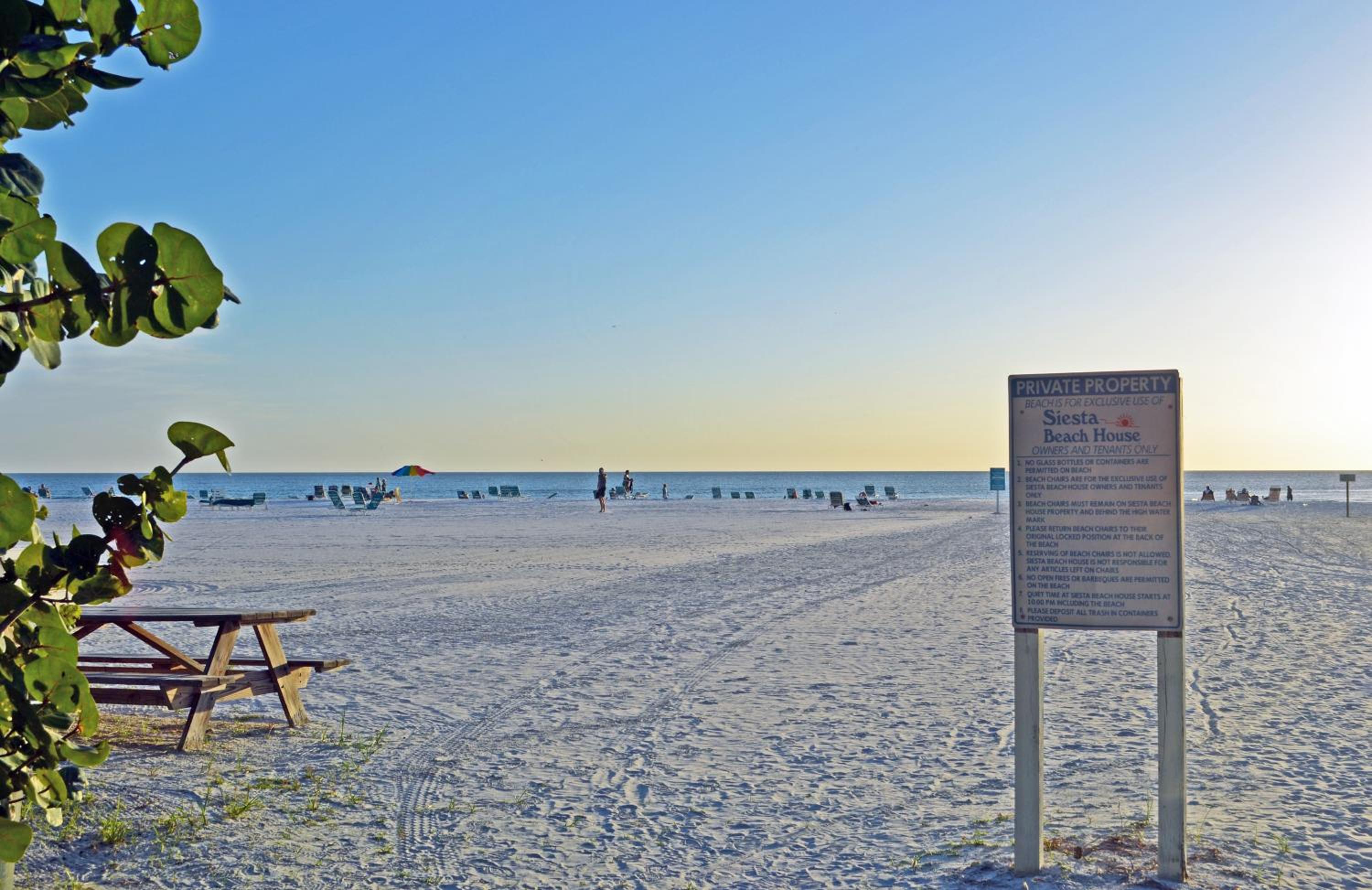 Enjoy the Siesta Key Beach Life to the fullest! Beach AND Pool Access view 2