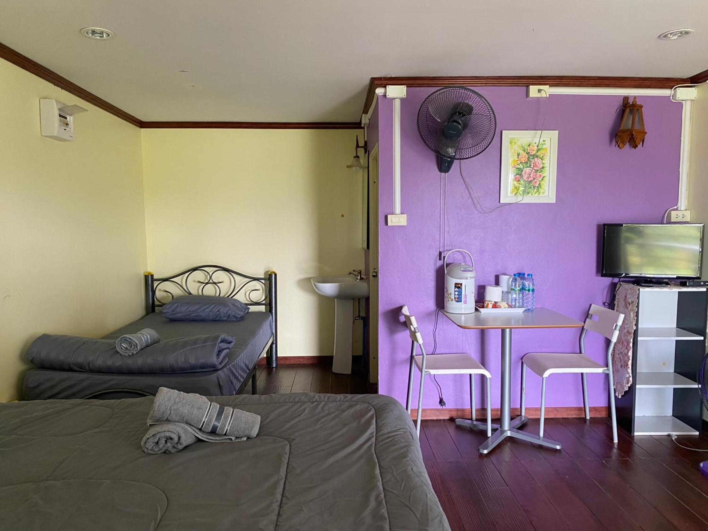 Photo 18