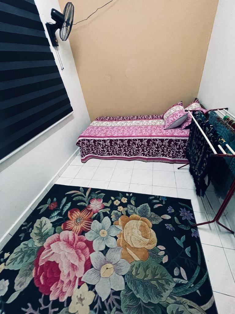 Daliya Homestay Ulu Tiram JB photo 4