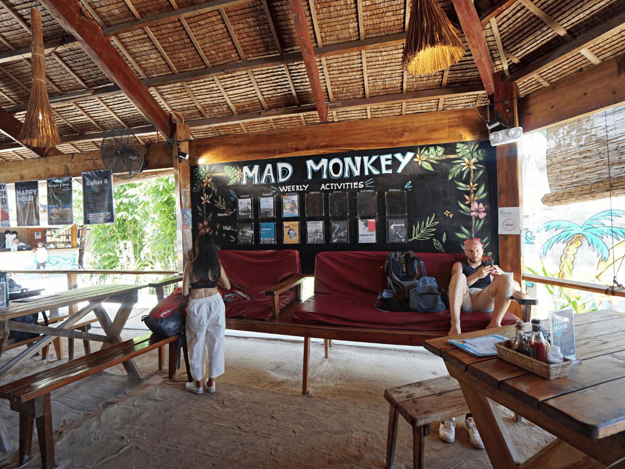 Mad Monkey Hostel Siargao 41