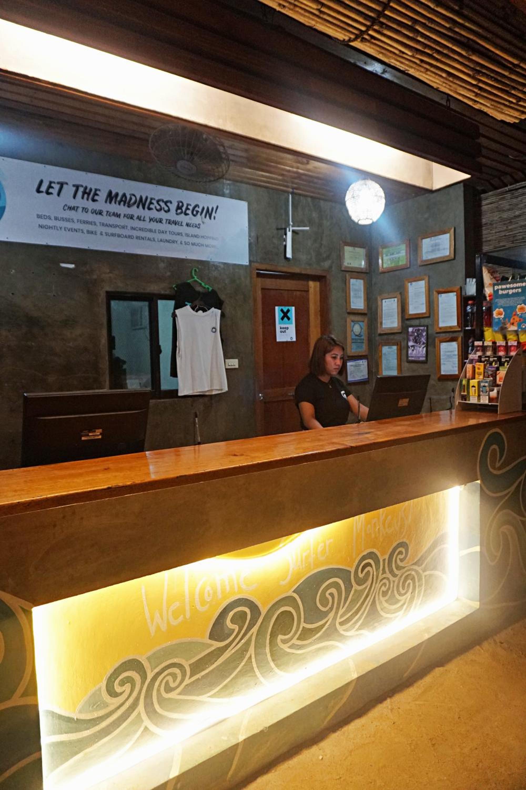 Mad Monkey Hostel Siargao 44