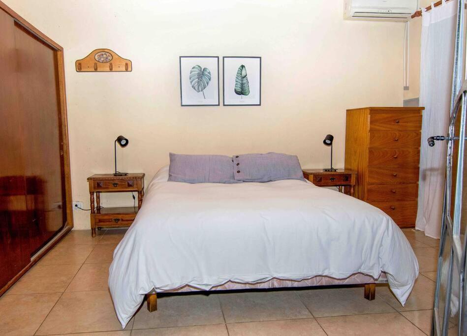 Casa Huesped 3 El preferido para las familias, hermoso jardín, ideal para descansar !!